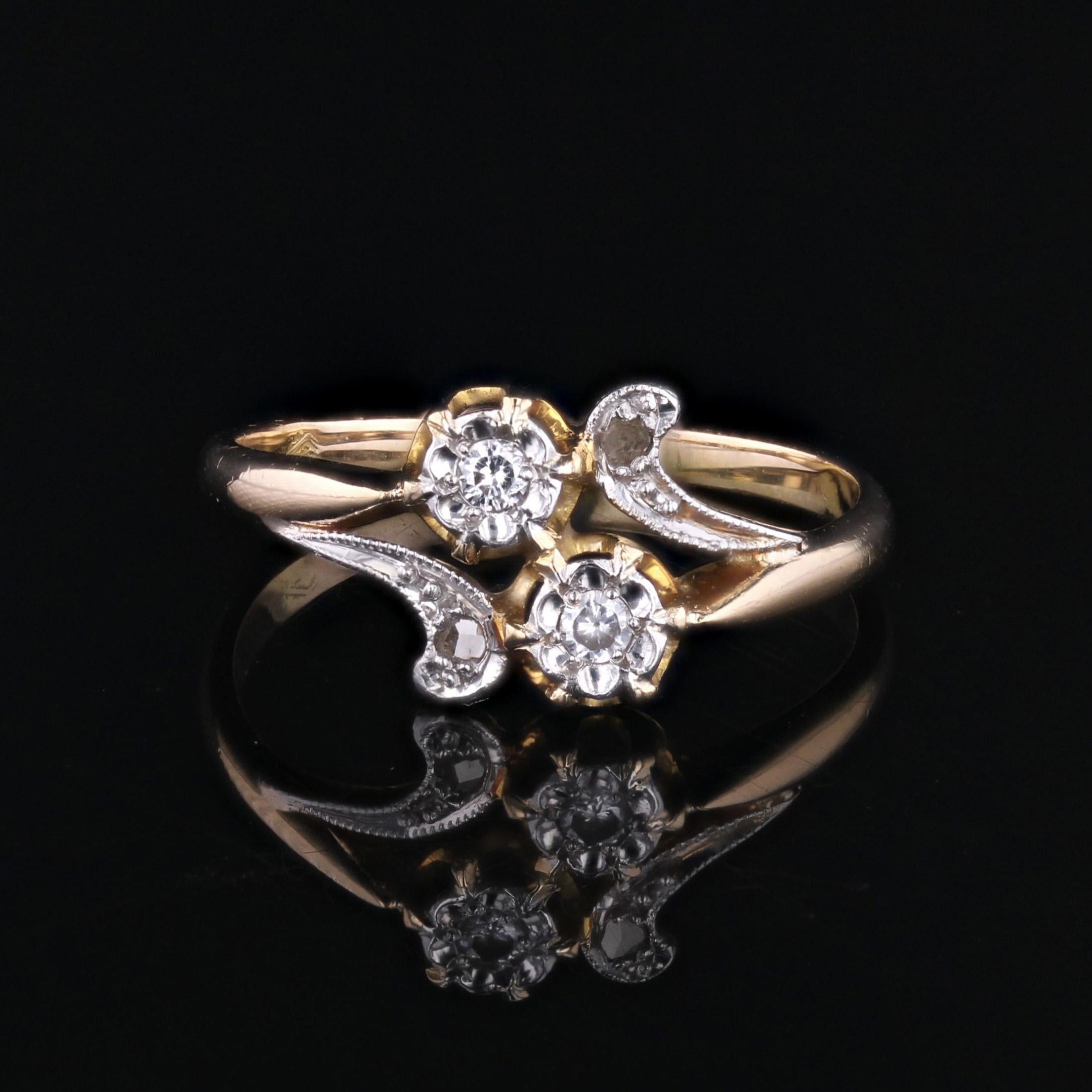 Belle Époque French 20th Century Diamonds 18 Karat Yellow Gold You and Me Ring For Sale