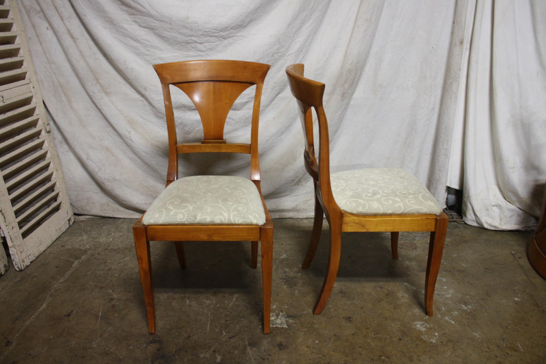 French 20th Century Dining Room Chairs In Good Condition In Stockbridge, GA