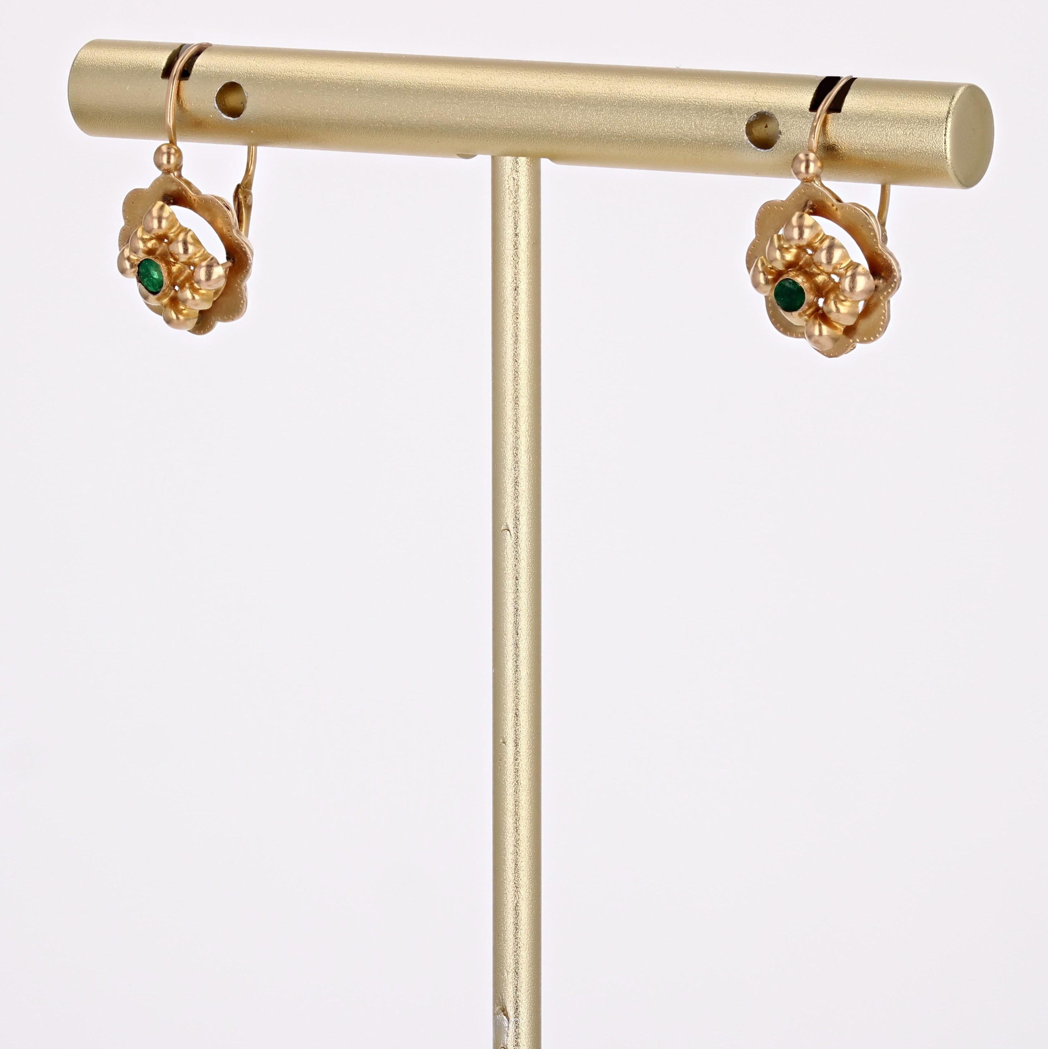 Belle Époque French 20th Century Emerald 18 Karat Rose Gold Lever-back Earrings