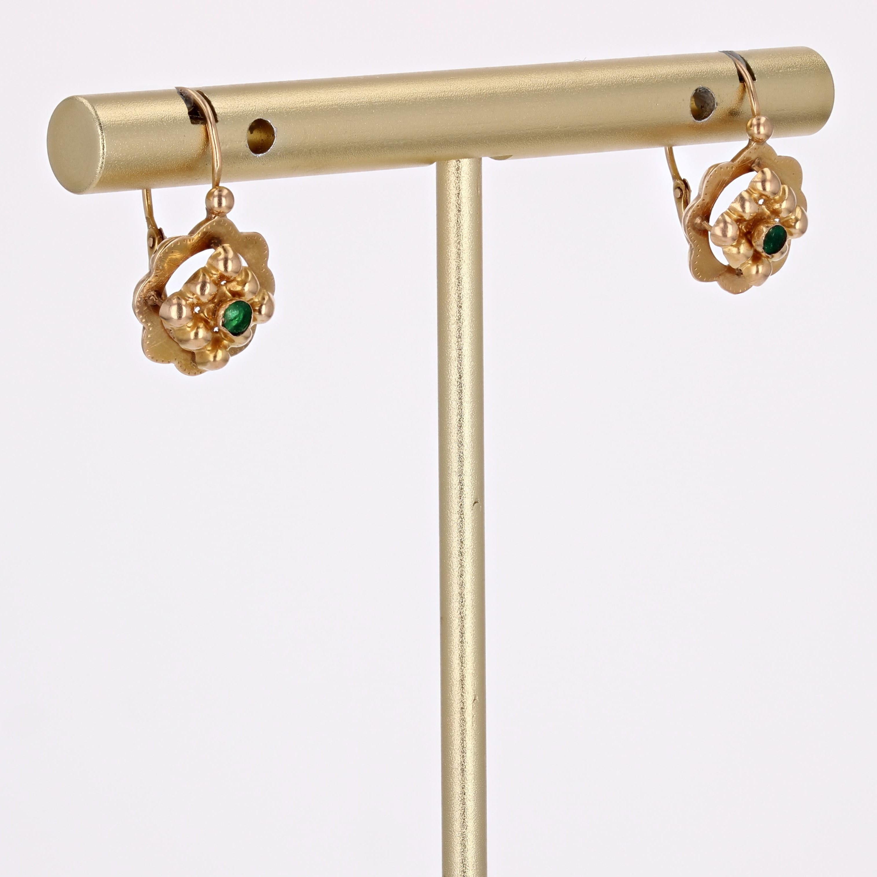 Round Cut French 20th Century Emerald 18 Karat Rose Gold Lever-back Earrings