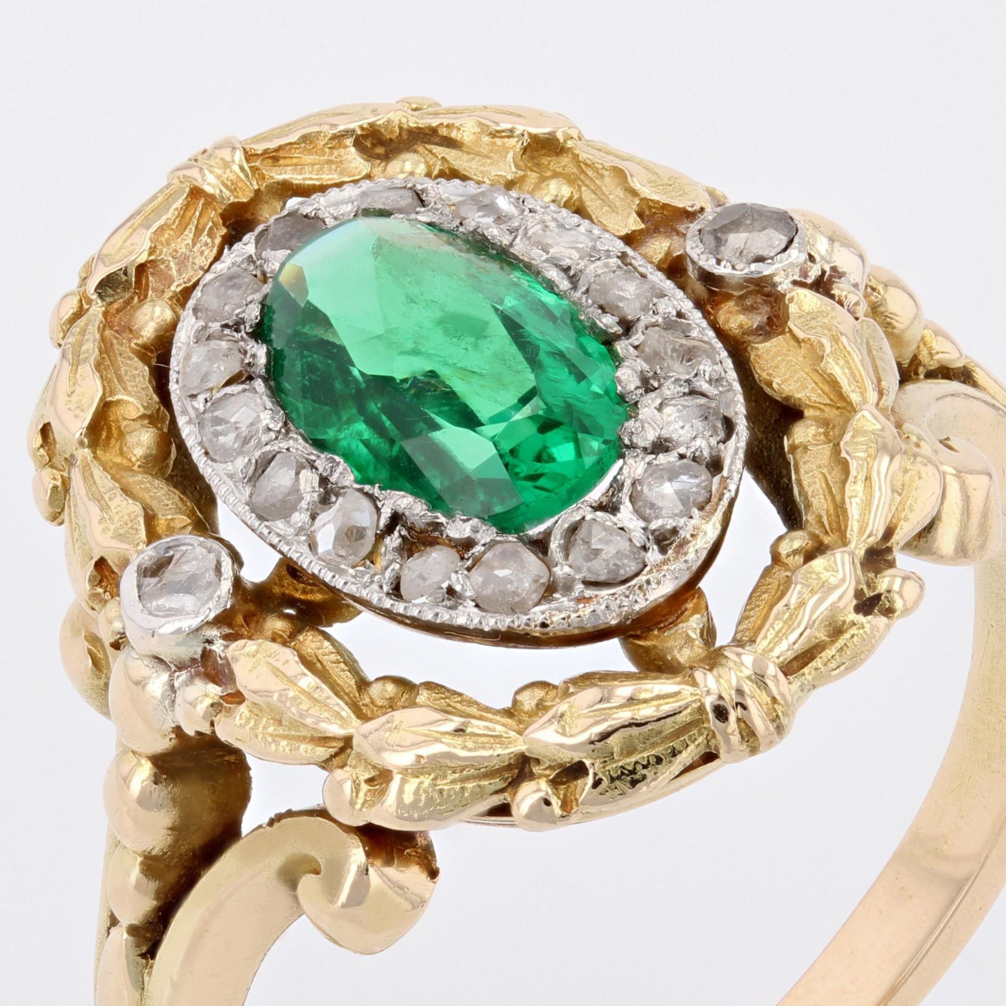French 20th Century Emerald Diamonds 18 Karat Yellow Gold Ring For Sale 2