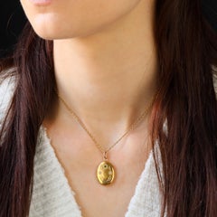 French 20th Century Emerald Fine Pearls 18 Karat Yellow Gold Locket Pendant