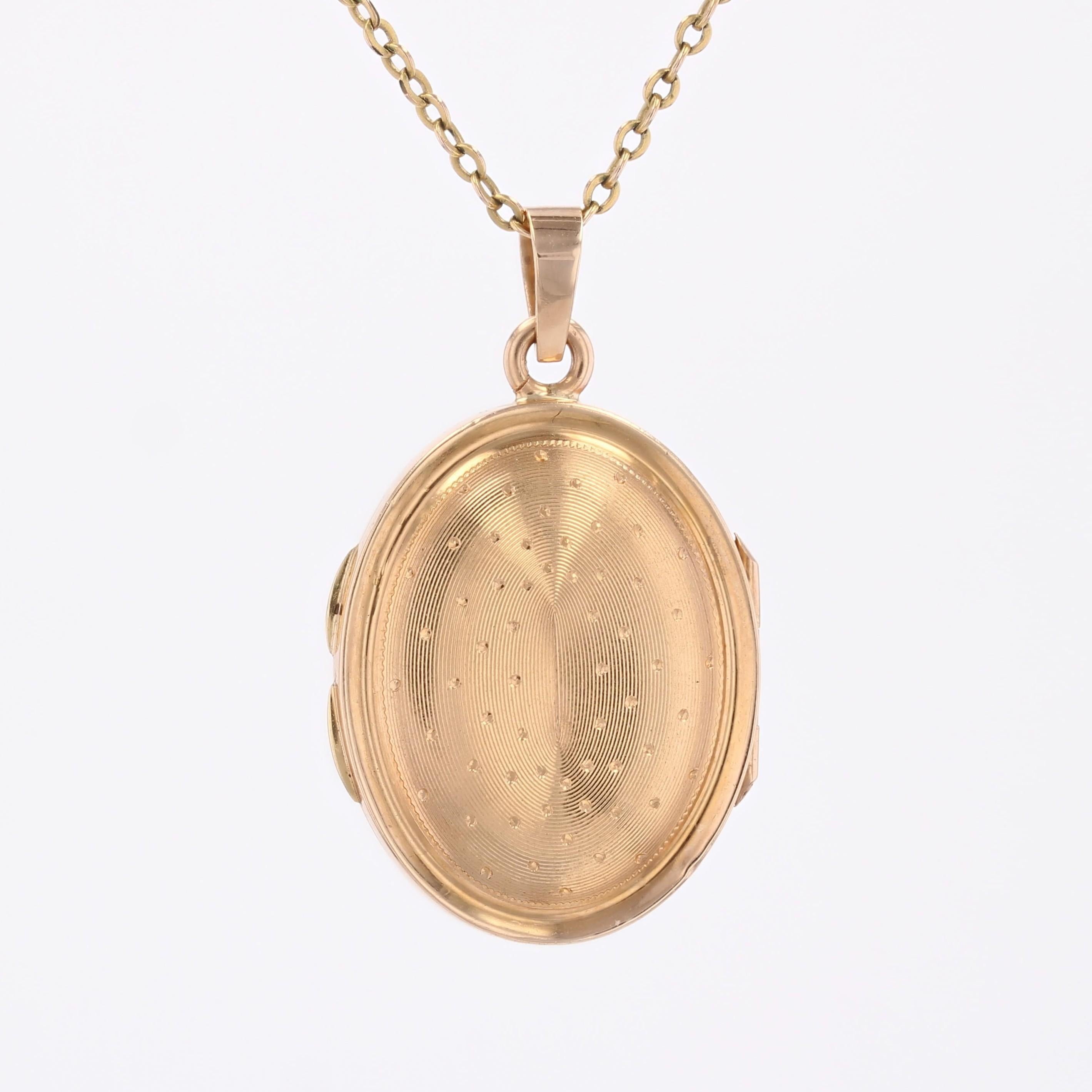 Pendentif ovale en or rose vert 18 carats avec perles fines du 20ème siècle en vente 6