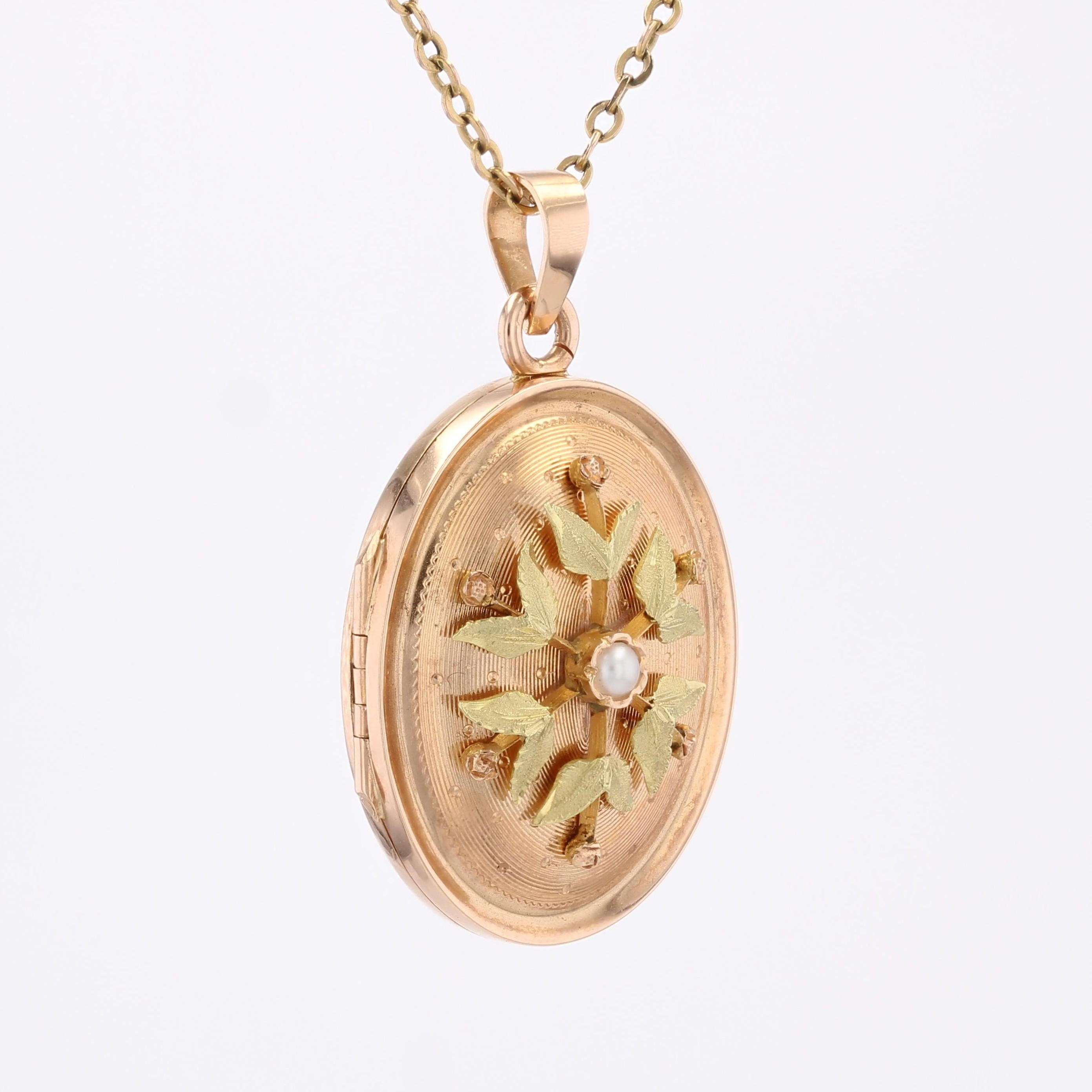 Pendentif ovale en or rose vert 18 carats avec perles fines du 20ème siècle Excellent état - En vente à Poitiers, FR