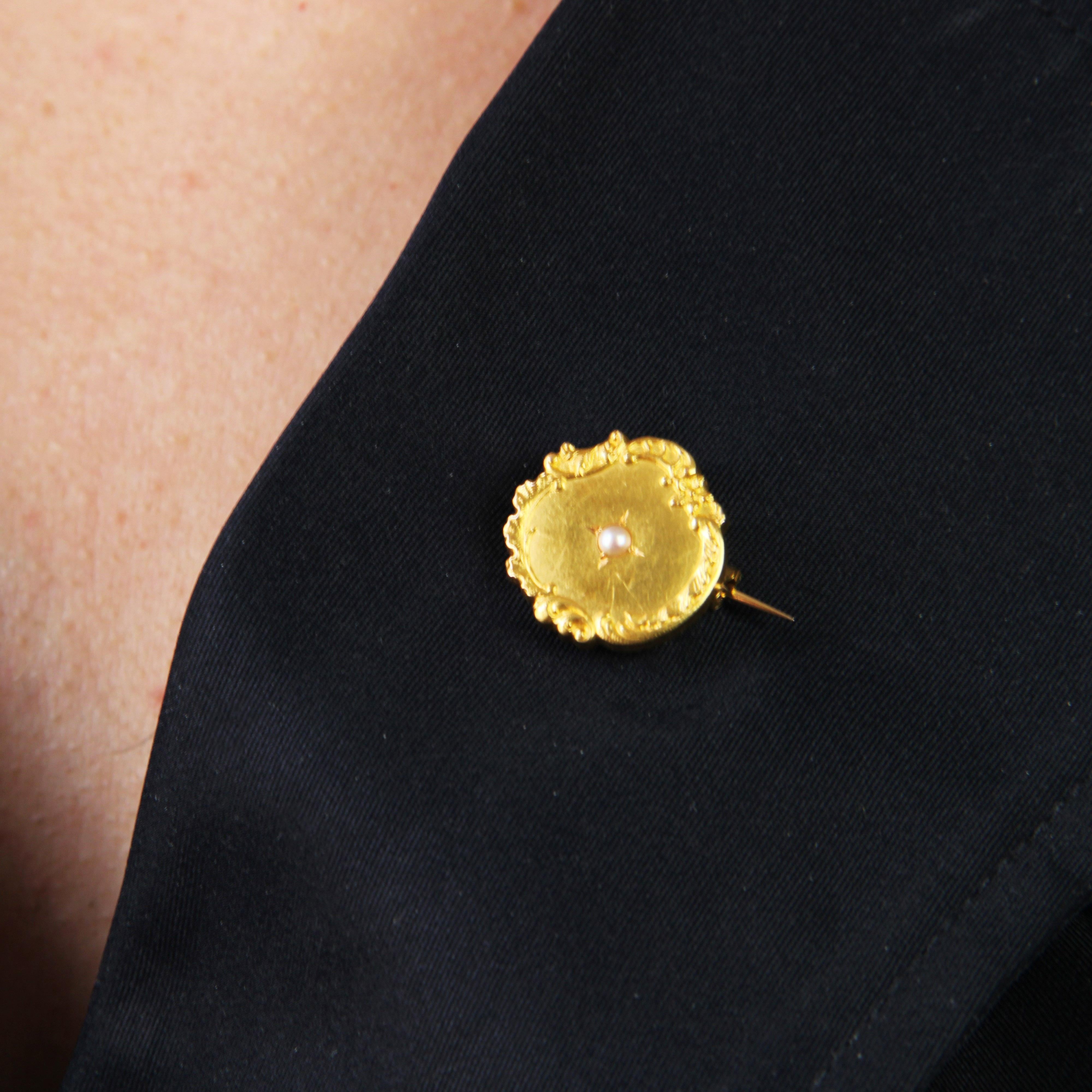 Broche collier en or jaune 18 carats, perle fine, française du 20e siècle en vente 1