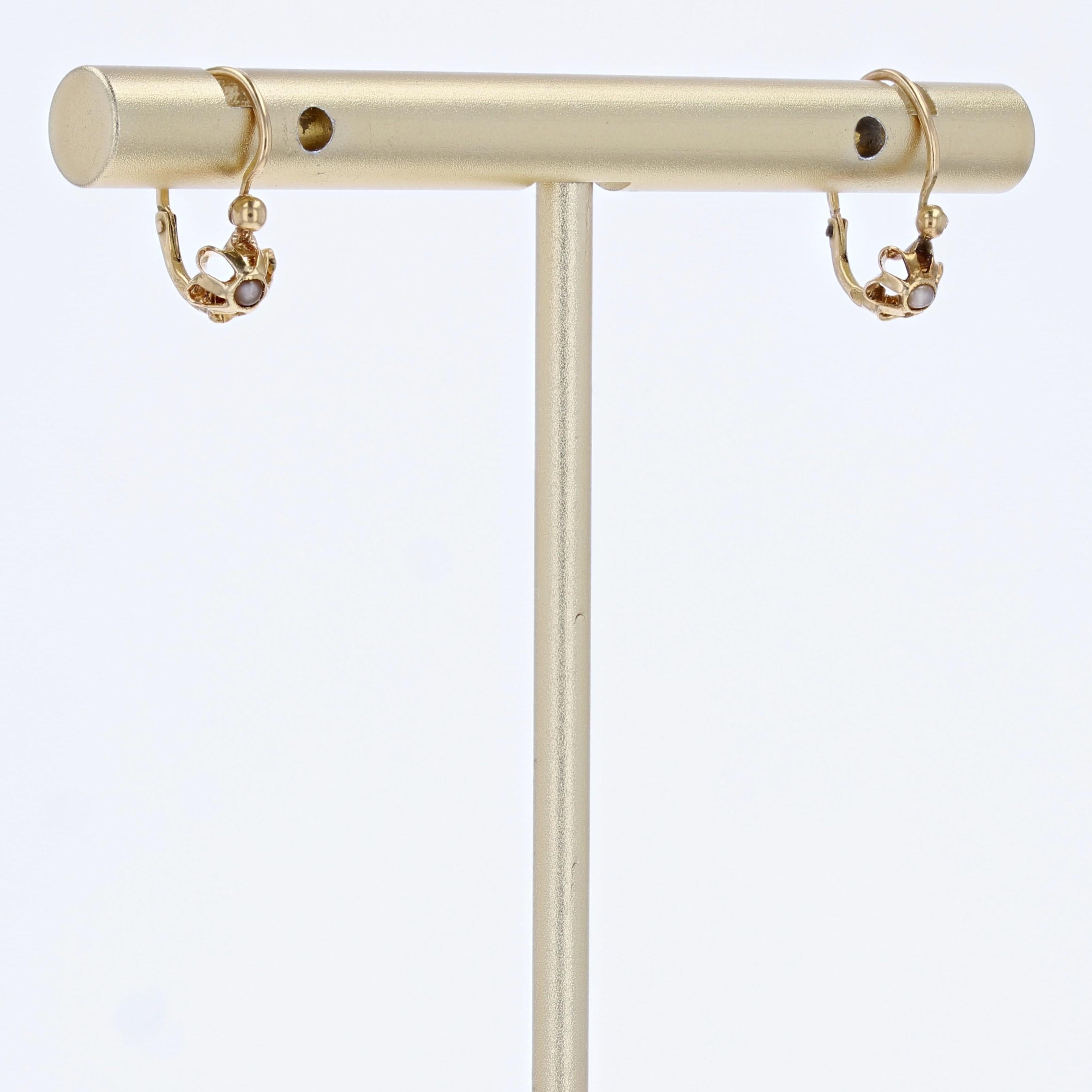 Bead French 20th Century Fine Pearl 18 Karat Yellow Gold Lever Back Earrings For Sale