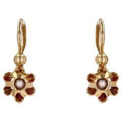 Orecchini a leva in oro giallo 18 carati con perle fini del XX secolo francese