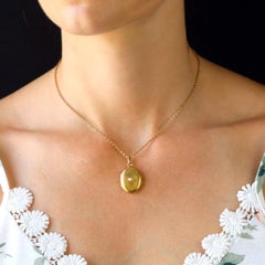French 20th Century Fine Pearl 18 Karat Yellow Gold Locket Pendant