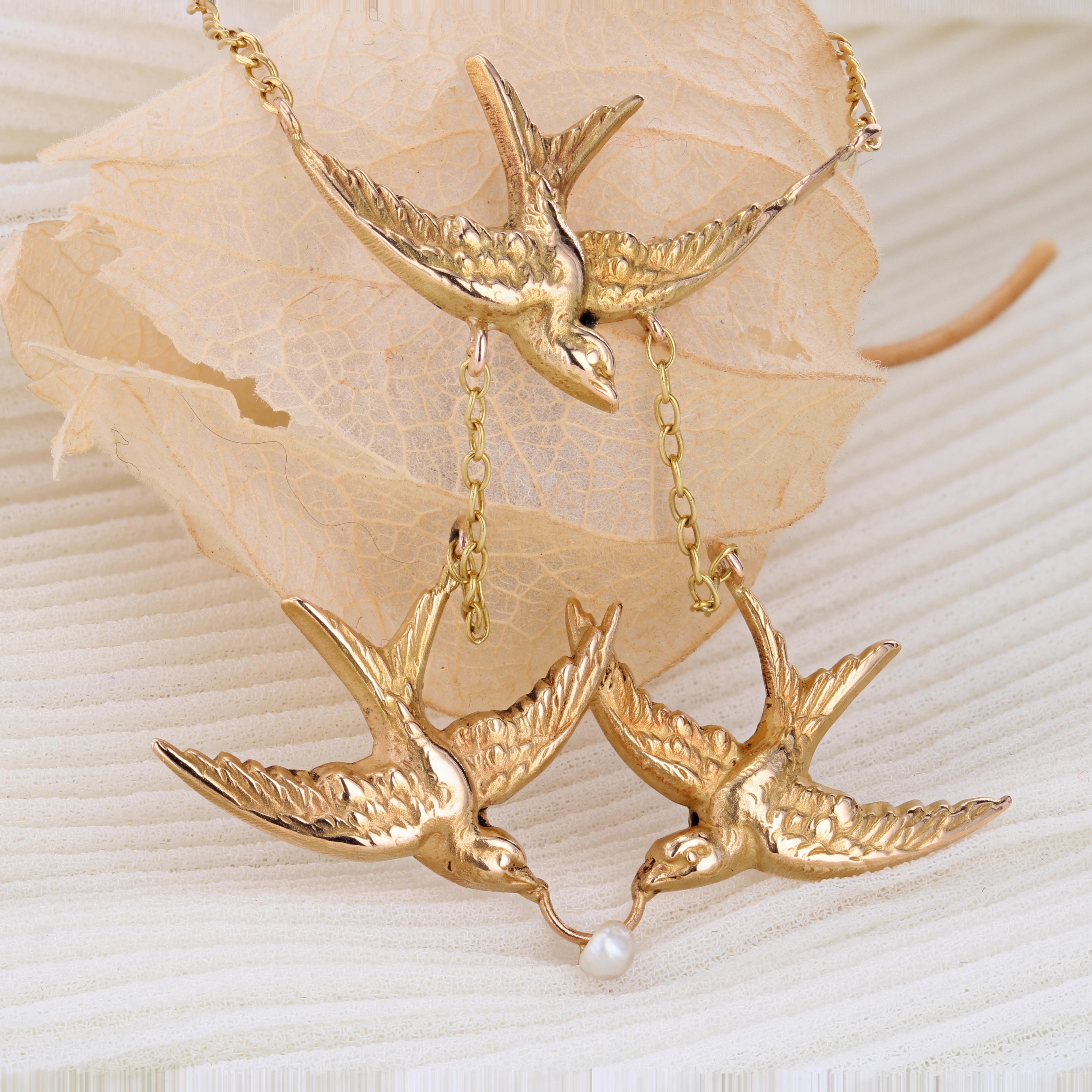 French 20th Century Fine Pearl 18 Karat Yellow Gold Swallows Necklace For Sale 5