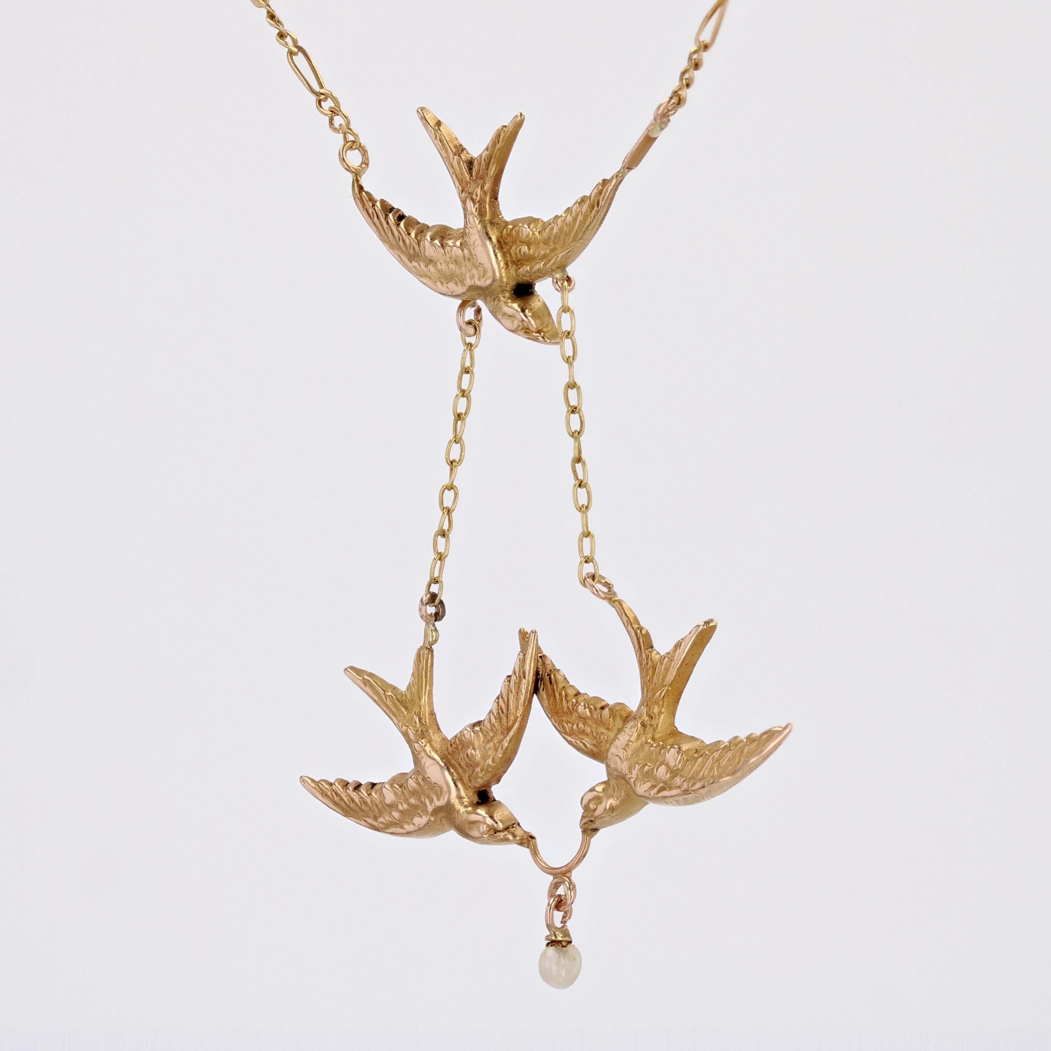 Women's French 20th Century Fine Pearl 18 Karat Yellow Gold Swallows Necklace For Sale