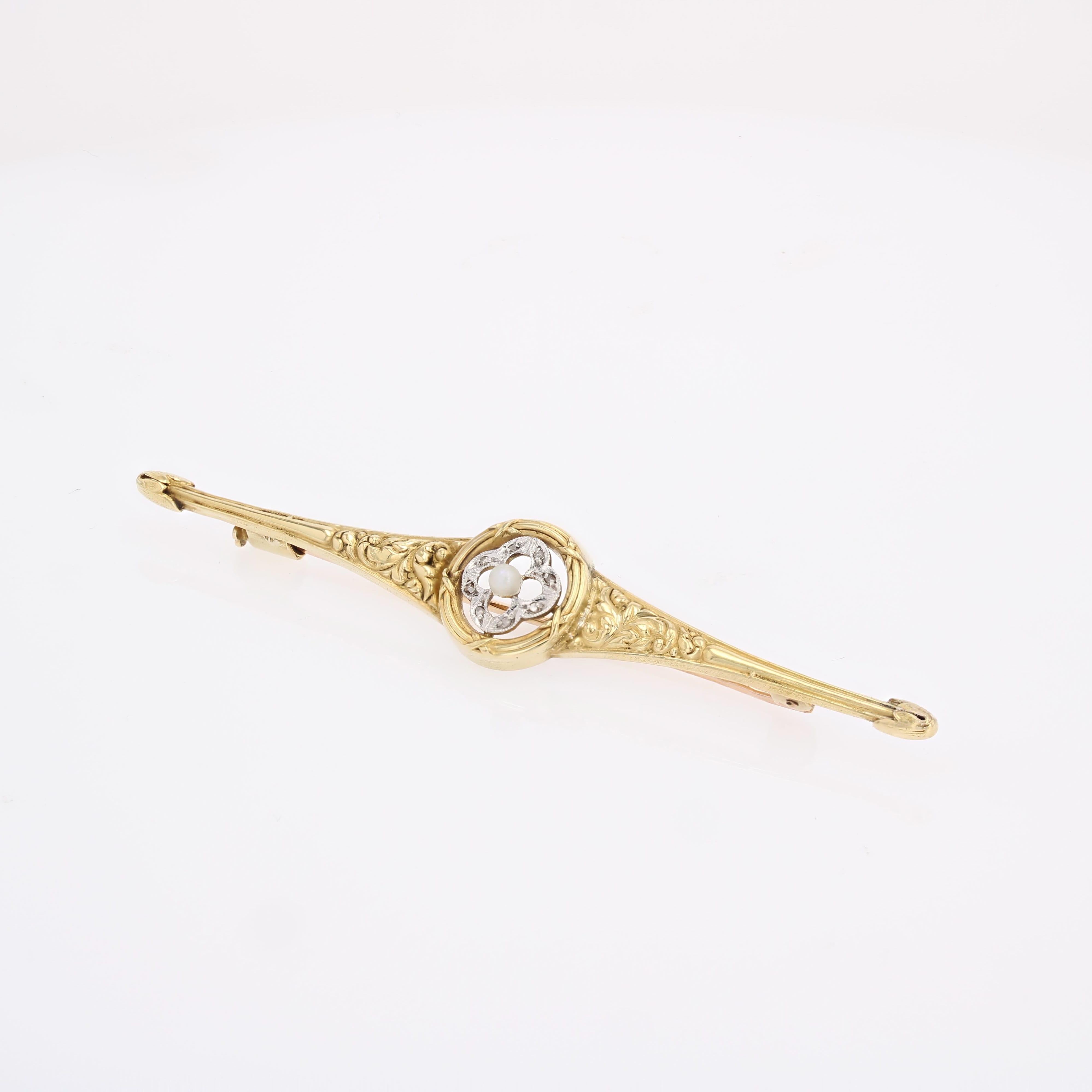 French 20th Century Fine Pearl Diamonds 18 Karat Yellow Gold Bar Brooch In Good Condition For Sale In Poitiers, FR