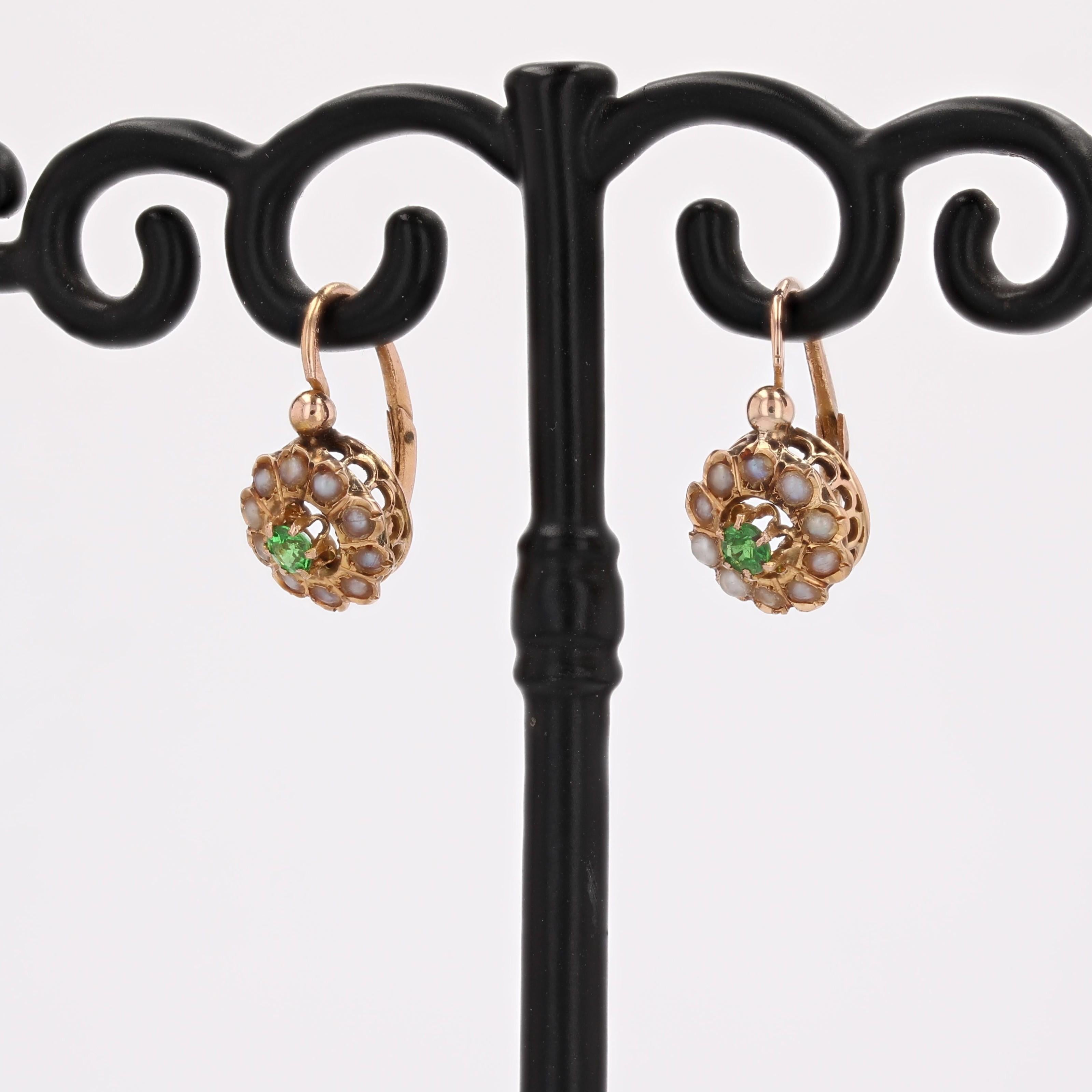 Taglio rotondo Orecchini a leva in oro rosa 18 K.K. con perle fini del XX secolo francese in vendita