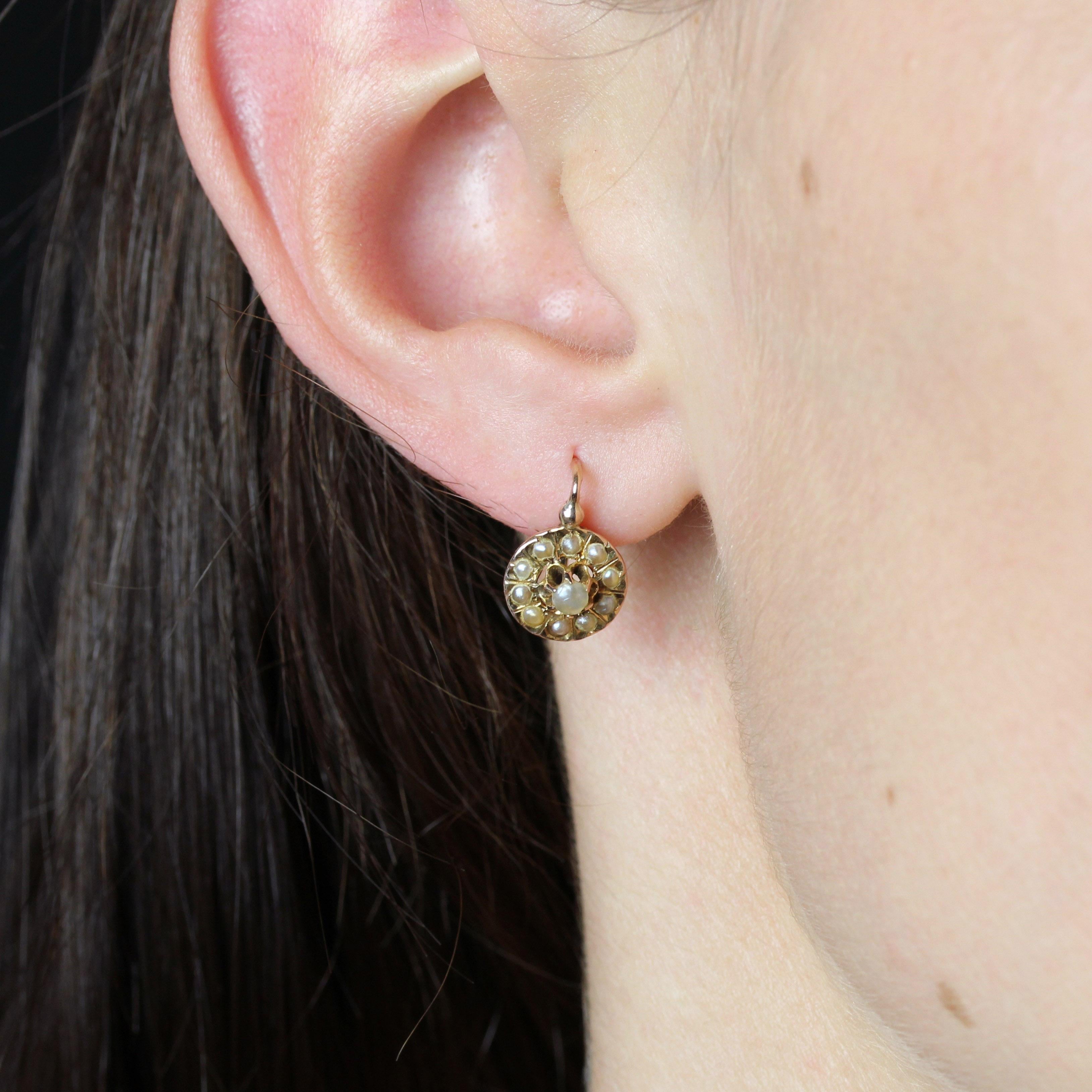 De las mujeres Pendientes de palanca de oro rosa de 18 quilates con perlas finas francesas del siglo XX en venta