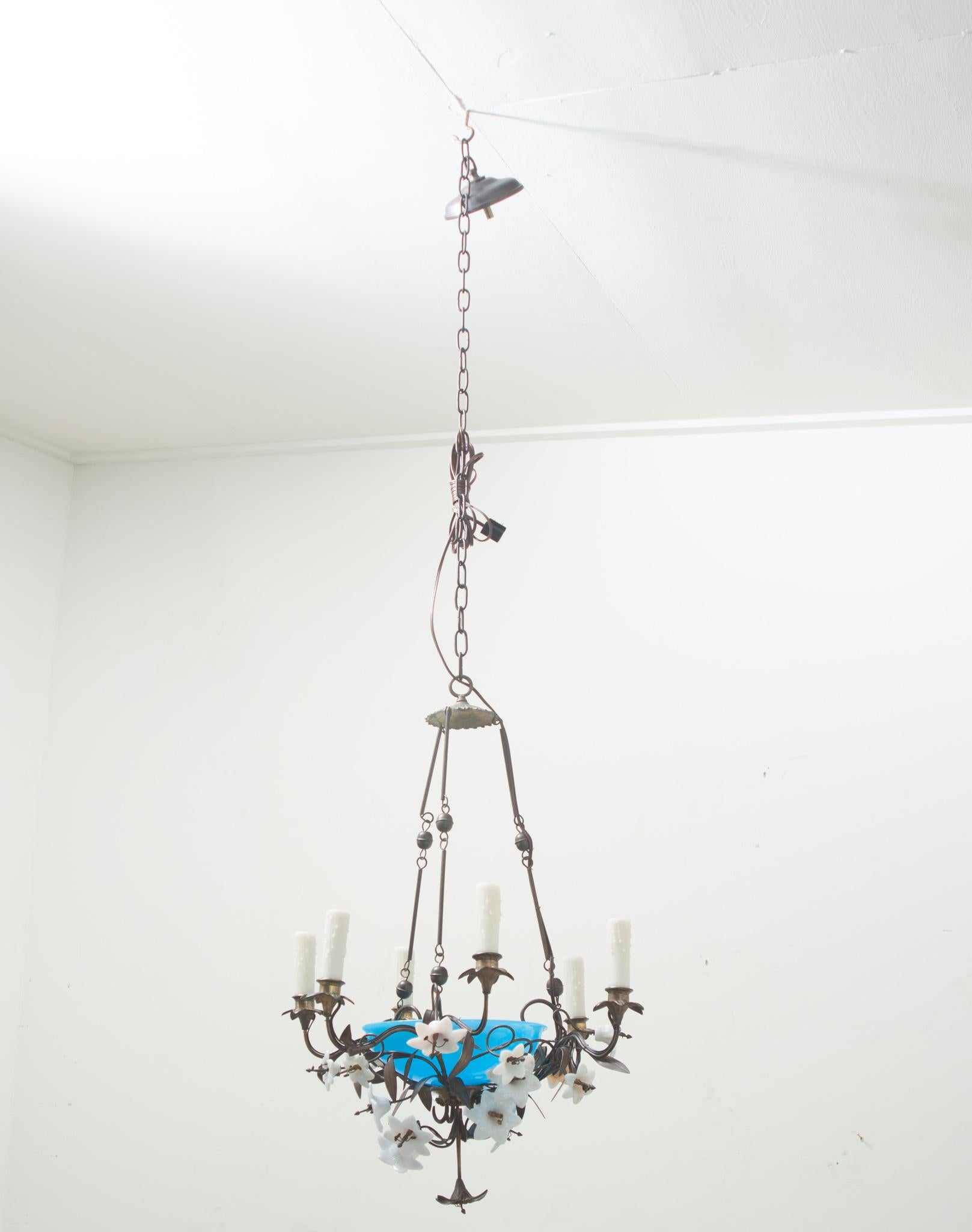 French 20th Century Floral Chandelier For Sale 5