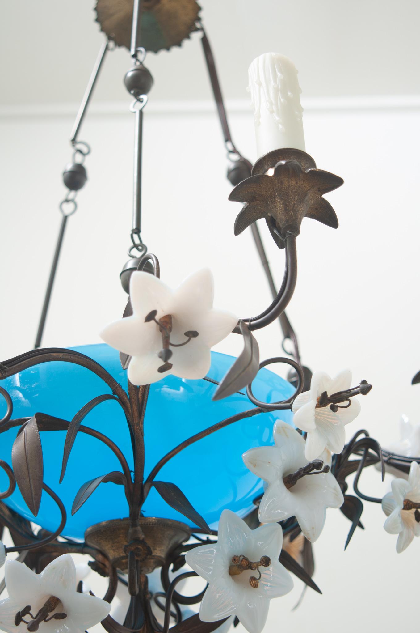 French 20th Century Floral Chandelier For Sale 2
