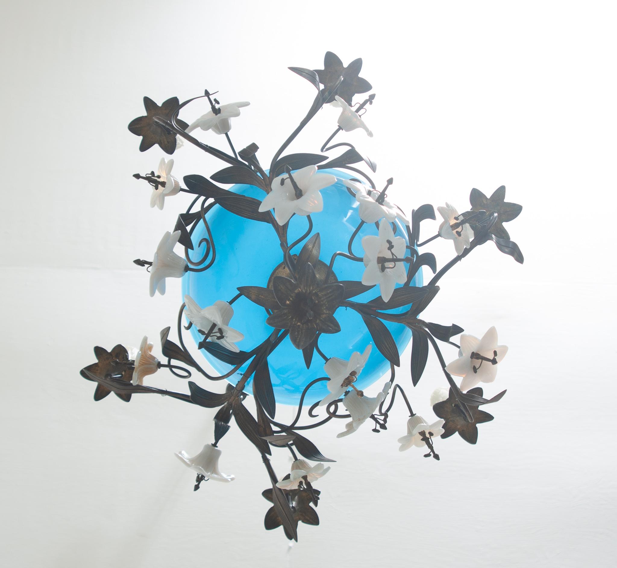 French 20th Century Floral Chandelier For Sale 3