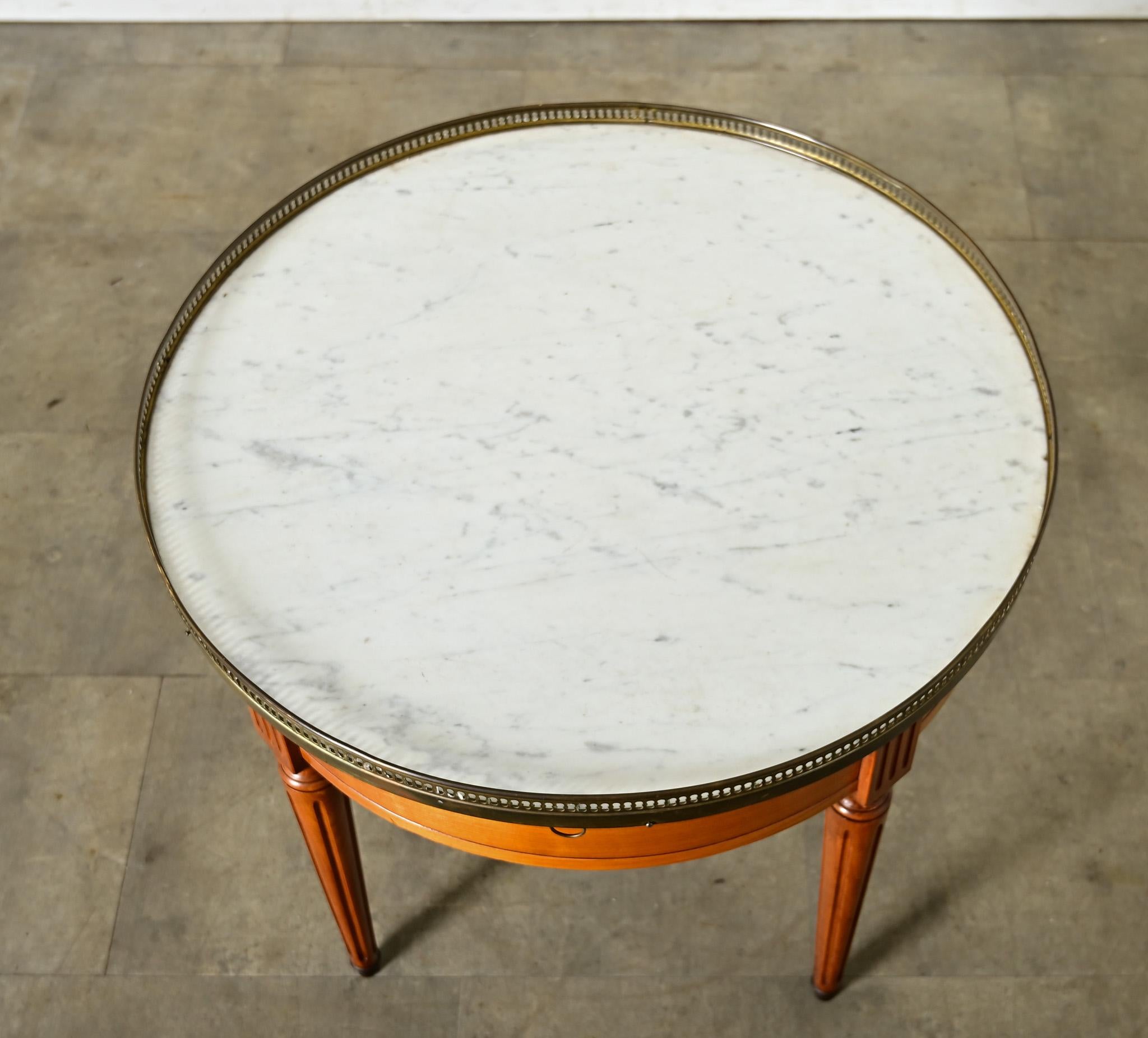 French 20th Century Gueridon Low Table For Sale 3