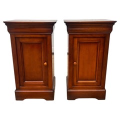 French 20th Century Louis Philippe Pair of Walnut Nightstands