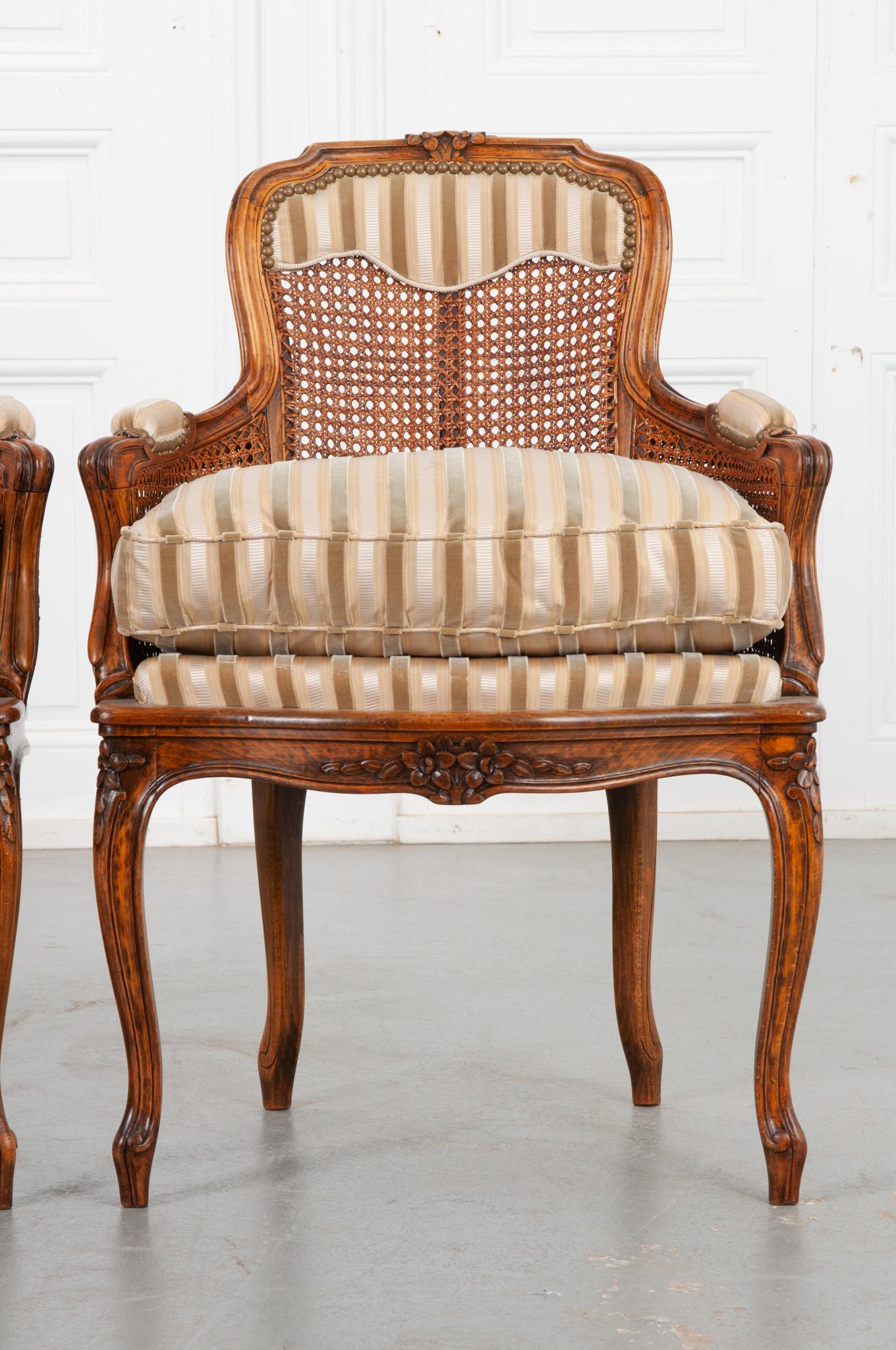 Louis XV French 20th Century Louis VX Style Pair of Chairs For Sale