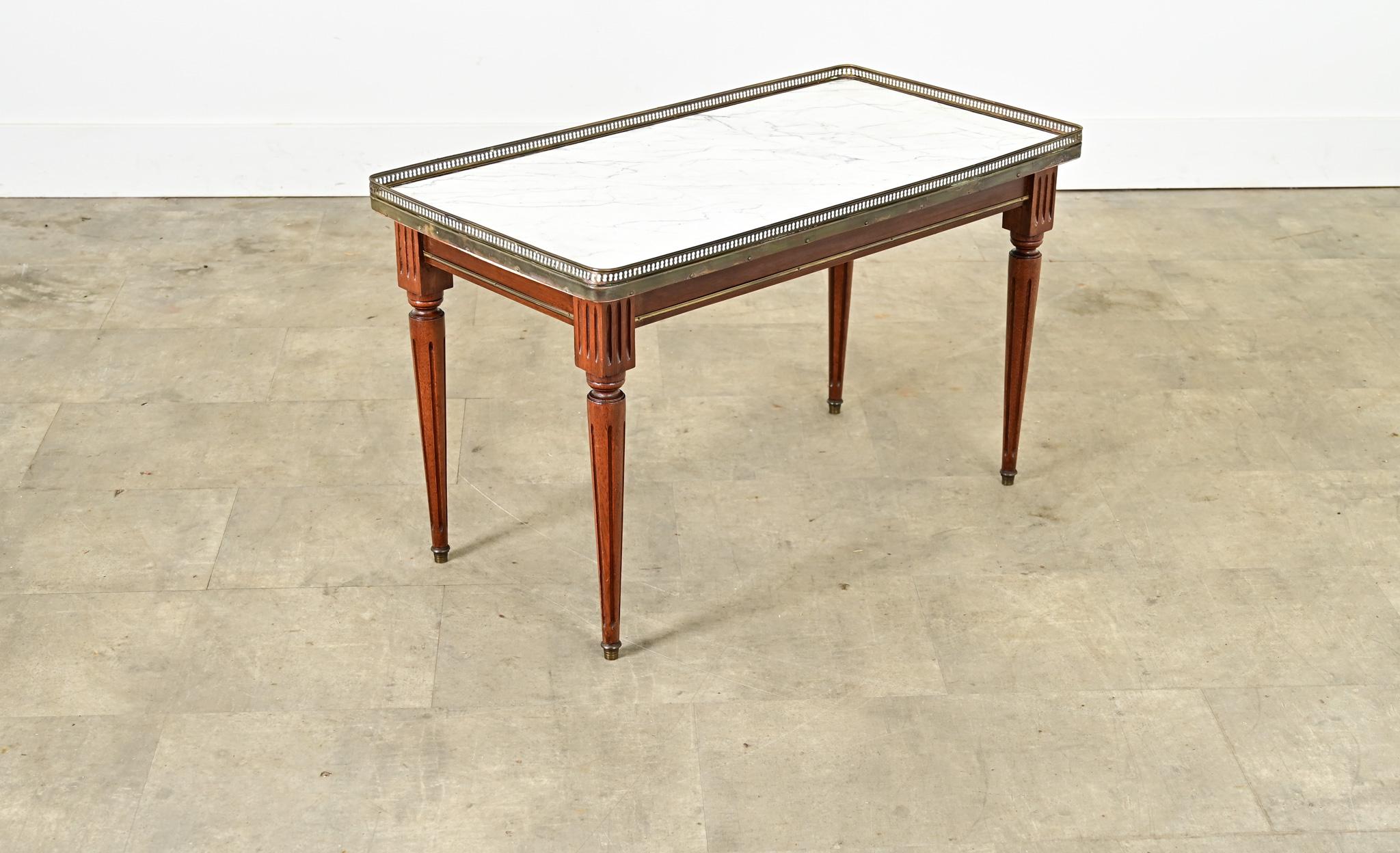 Telle une table emblématique de type 