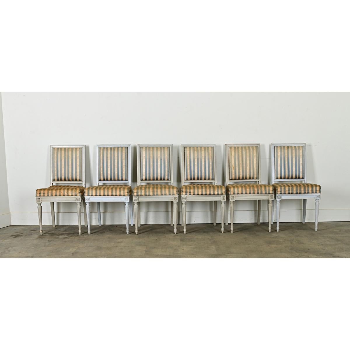 Turned French 20th Century Louis XVI Style Dining Chairs For Sale