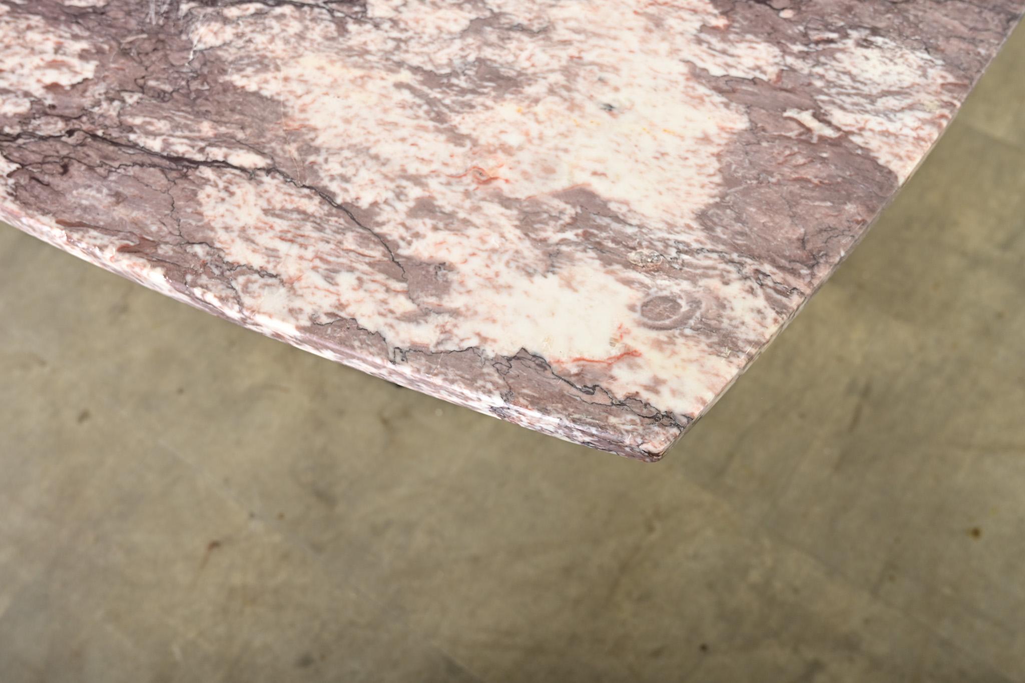 20ième siècle Table de bistrot française du 20e siècle à plateau de marbre en vente