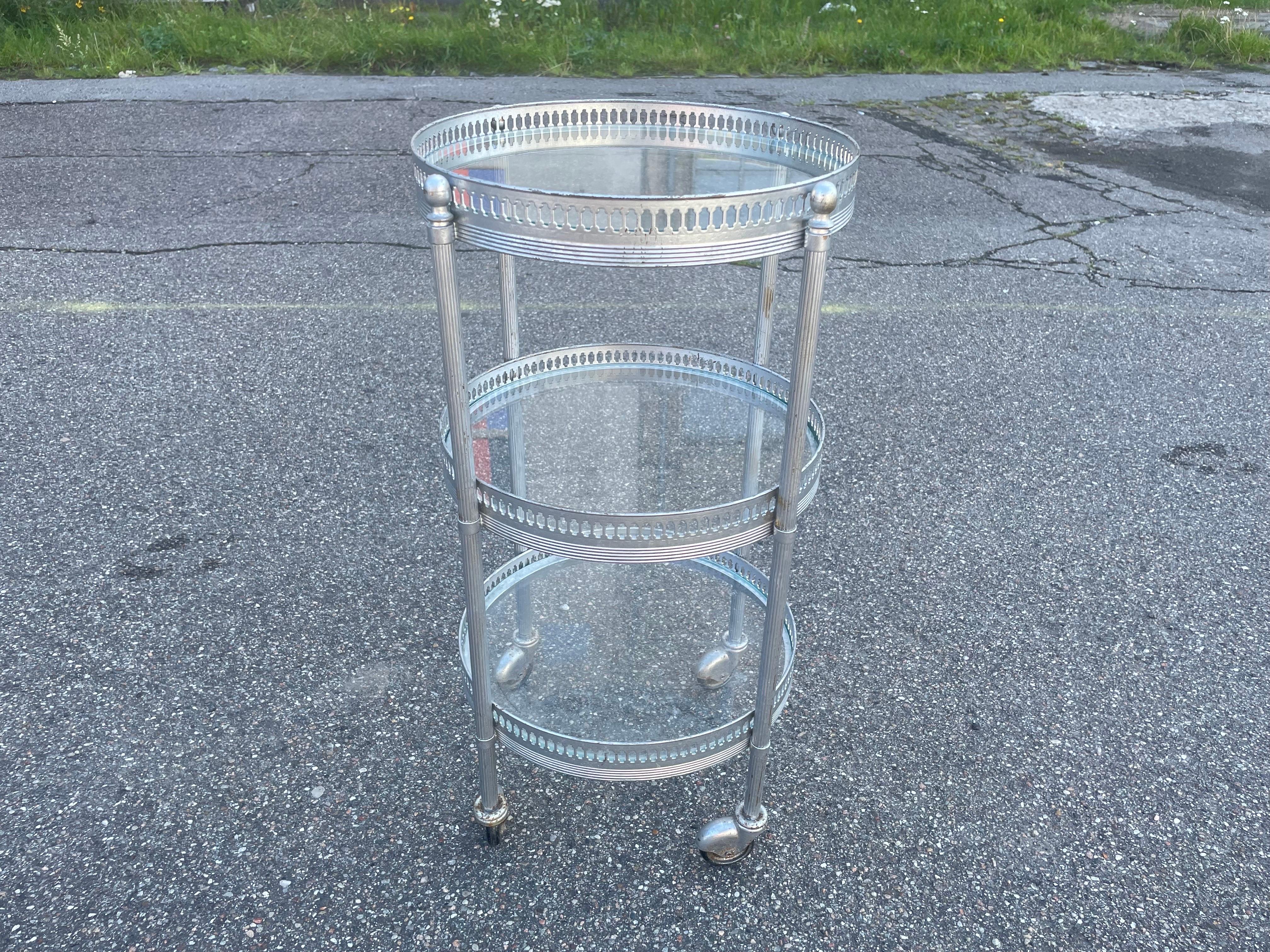 French 20th Century Metal and Glass Bar Cart In Good Condition For Sale In Copenhagen, DK
