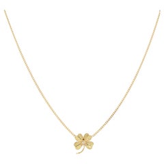 French 20th Century Natural Pearl 18 Karat Yellow Gold Clover Shape Necklace