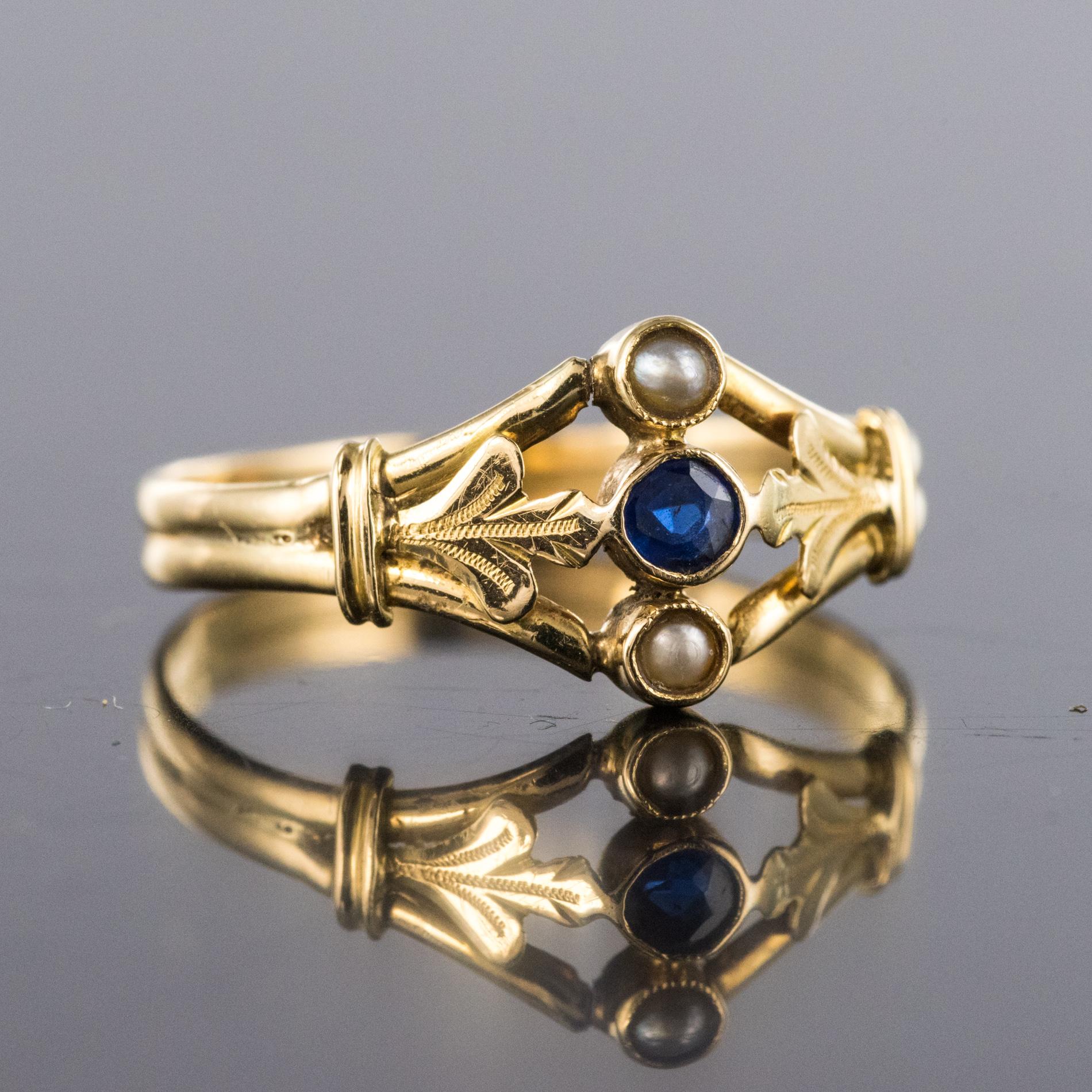French 20th Century Natural Pearls Sapphire 18 Karat Yellow Gold Ring 2