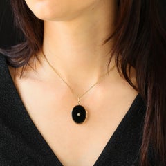 French 20th Century Onyx Fine Pearl 18 Karat Yellow Gold Locket Pendant