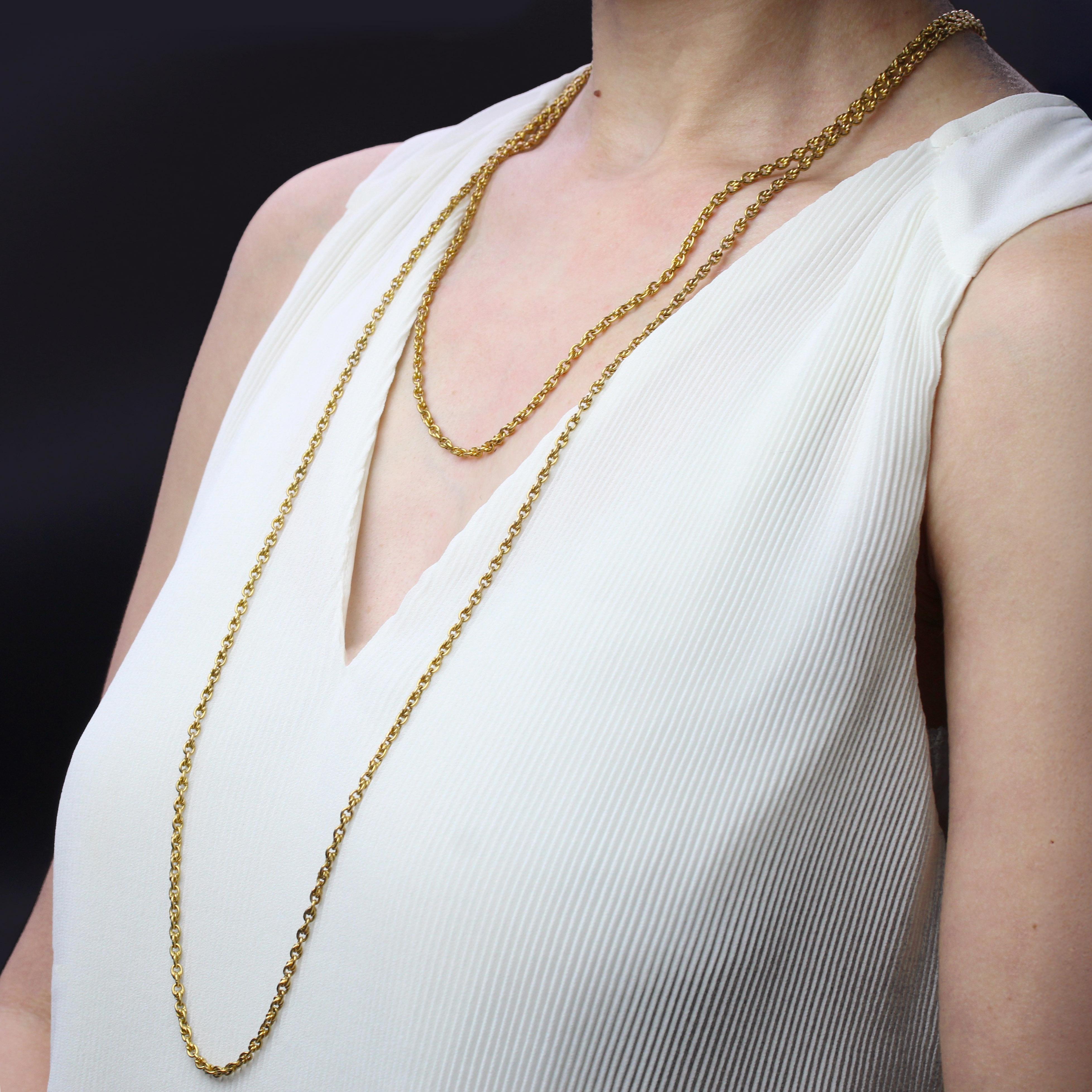 Französisch 20. Jahrhundert Oval Mesh 18 Karat Gelbgold lange Halskette im Angebot 5