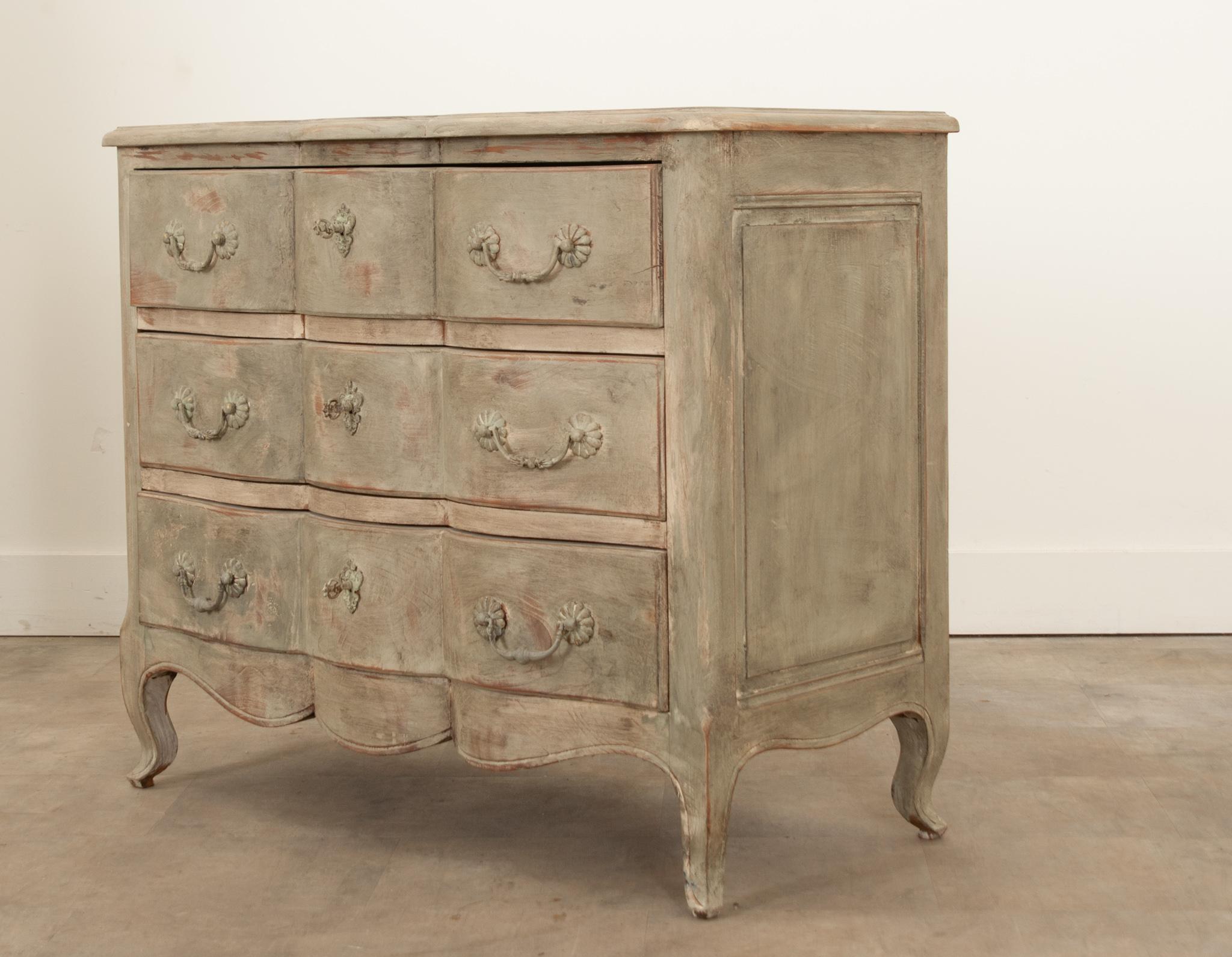 French 20th Century Painted Commode For Sale 4
