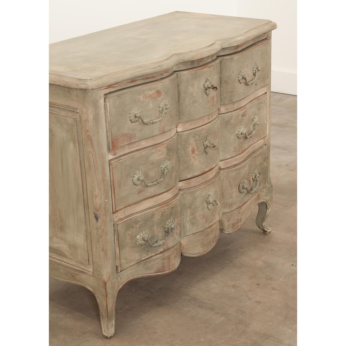 Francese Commode dipinta francese del XX secolo in vendita