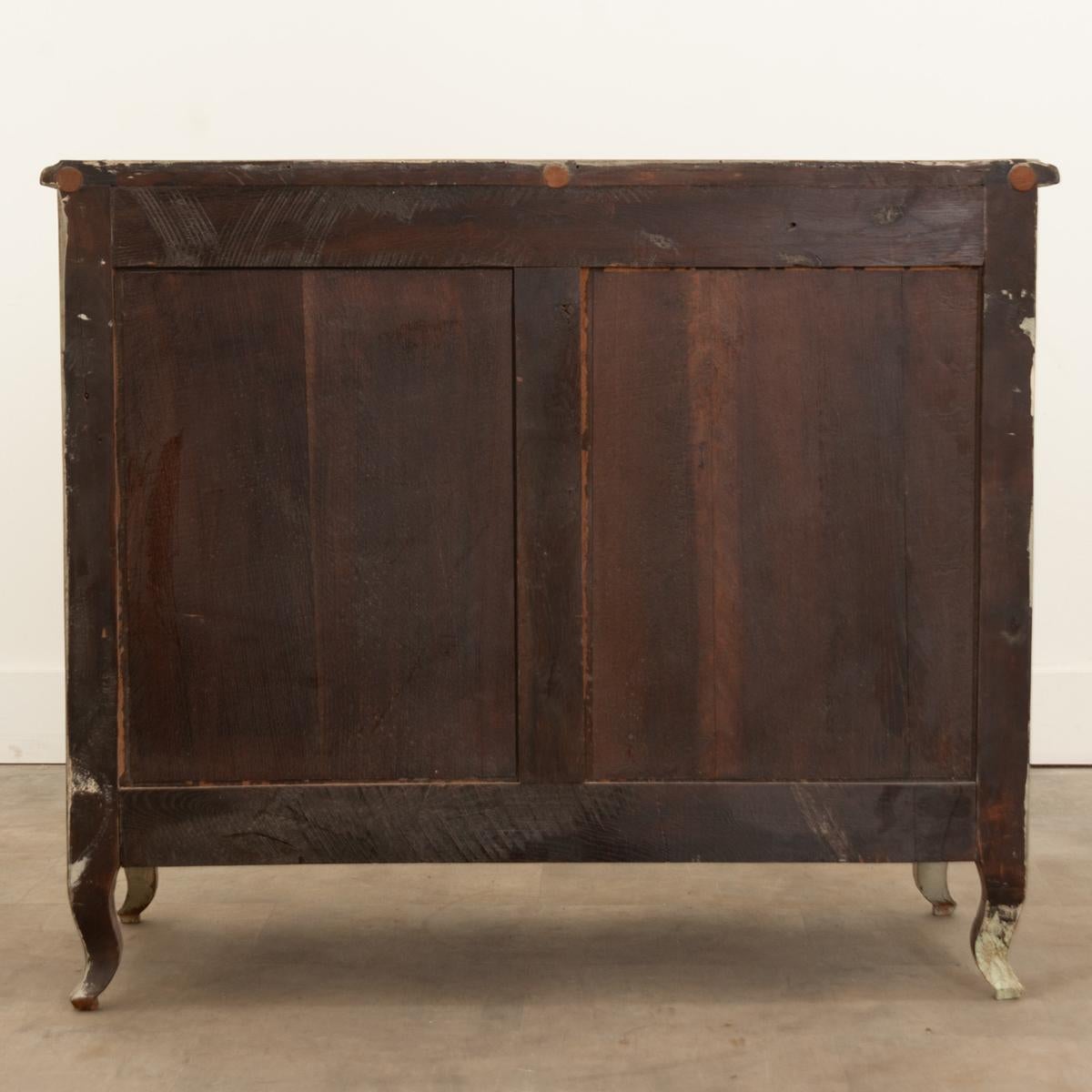 Commode dipinta francese del XX secolo in vendita 2