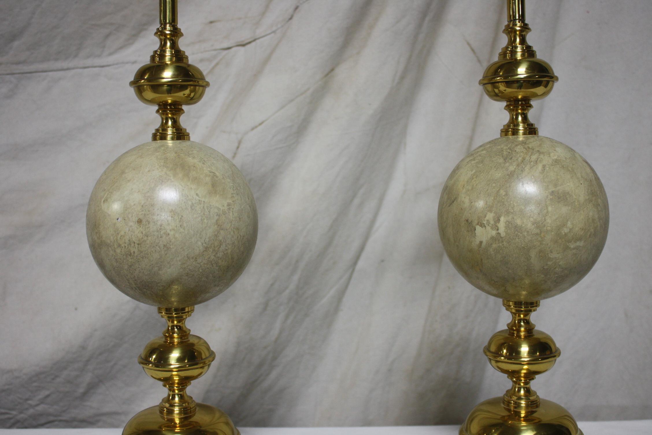Paar Lampen, Frankreich, 20. Jahrhundert (Bronze) im Angebot