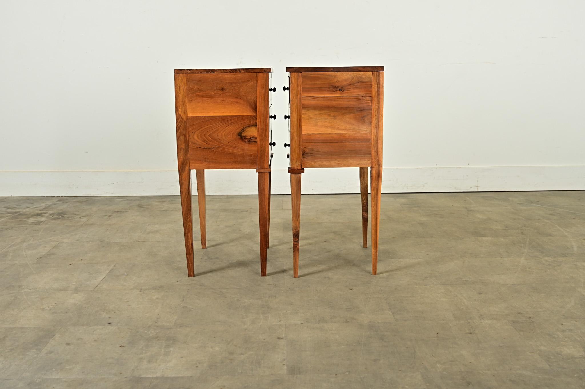 Brass French 20th Century Pair of Walnut Bedside Tables For Sale