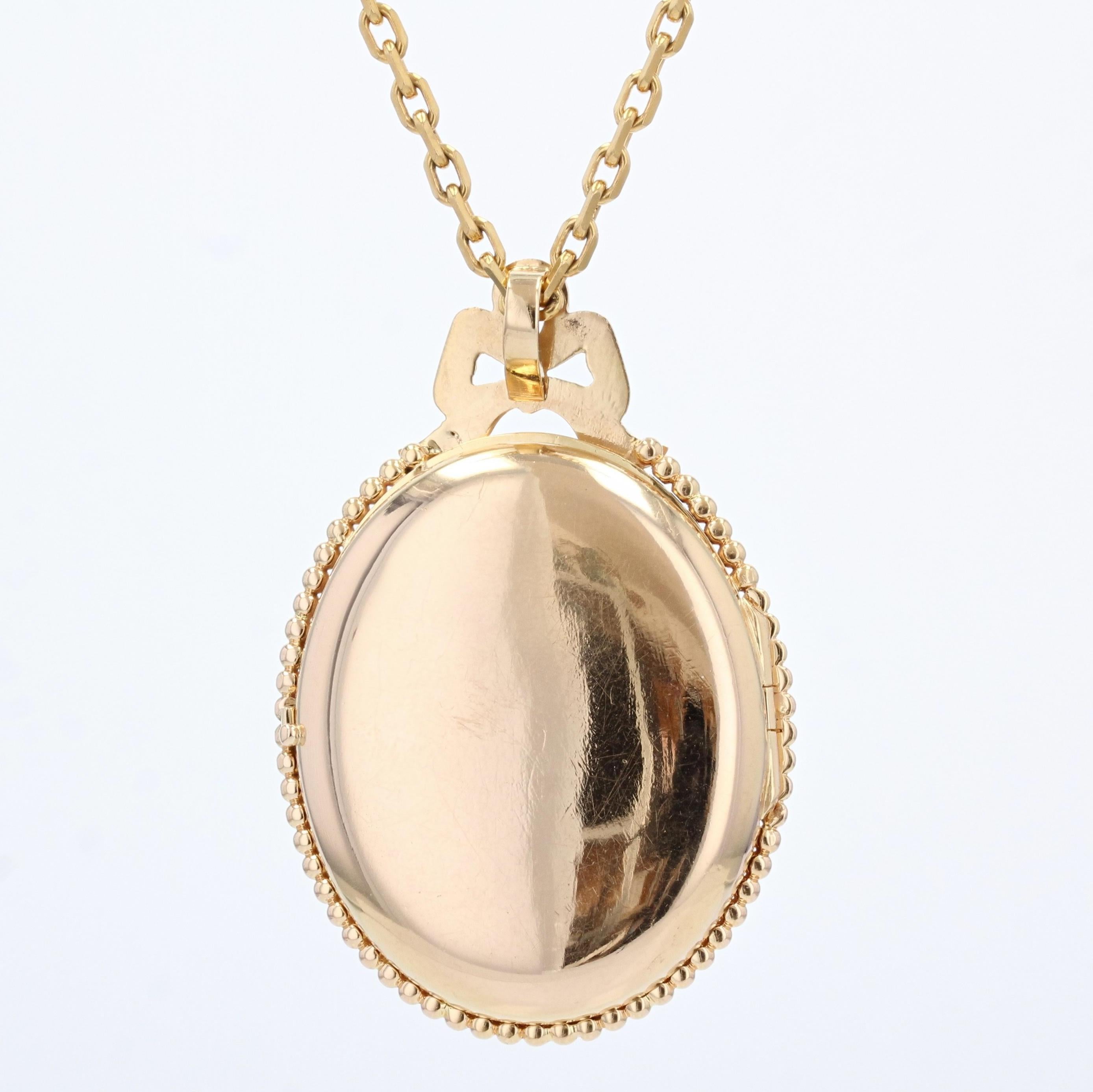 French 20th Century Pearl 18 Karat Rose Gold Medallion Pendant For Sale 3