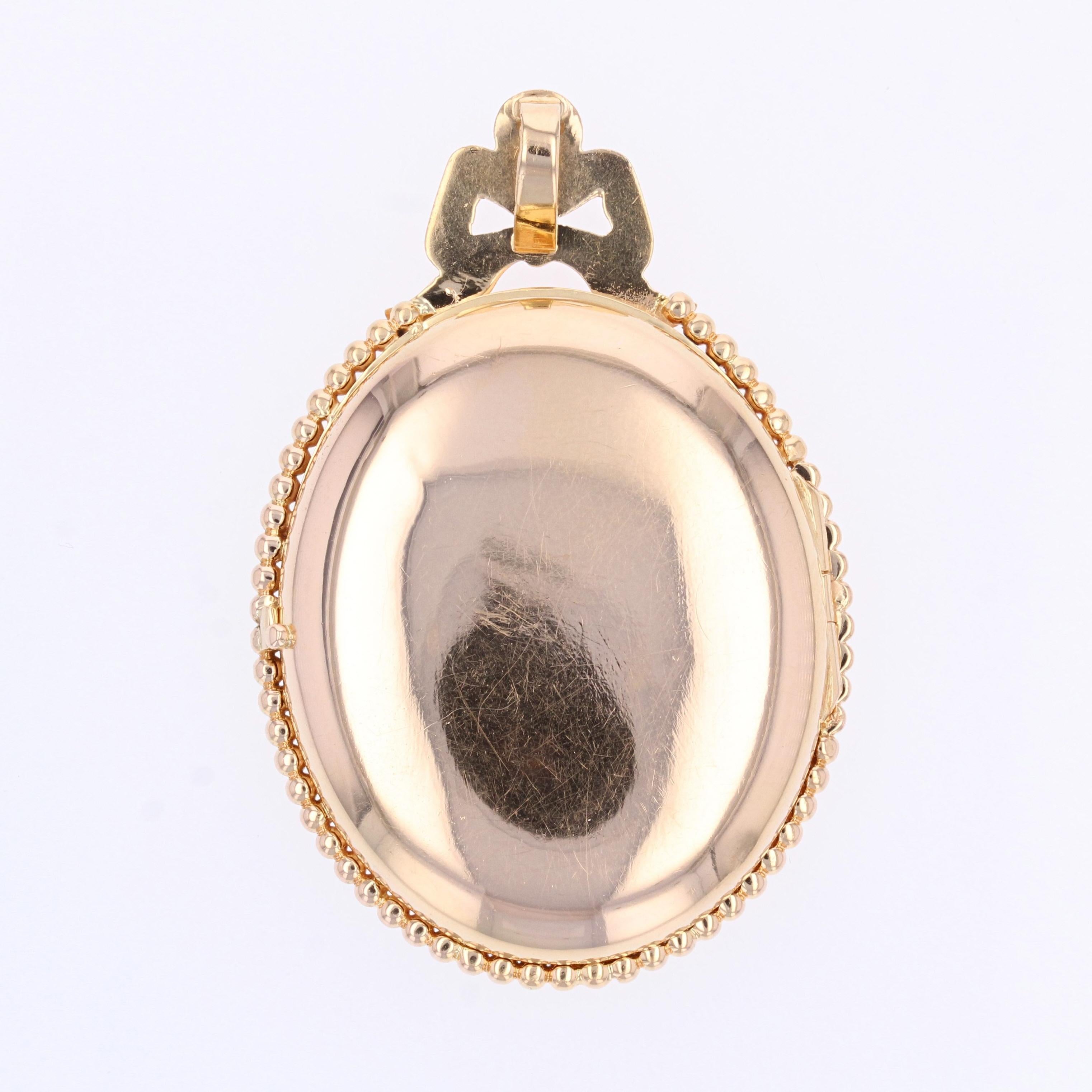 Bead French 20th Century Pearl 18 Karat Rose Gold Medallion Pendant For Sale