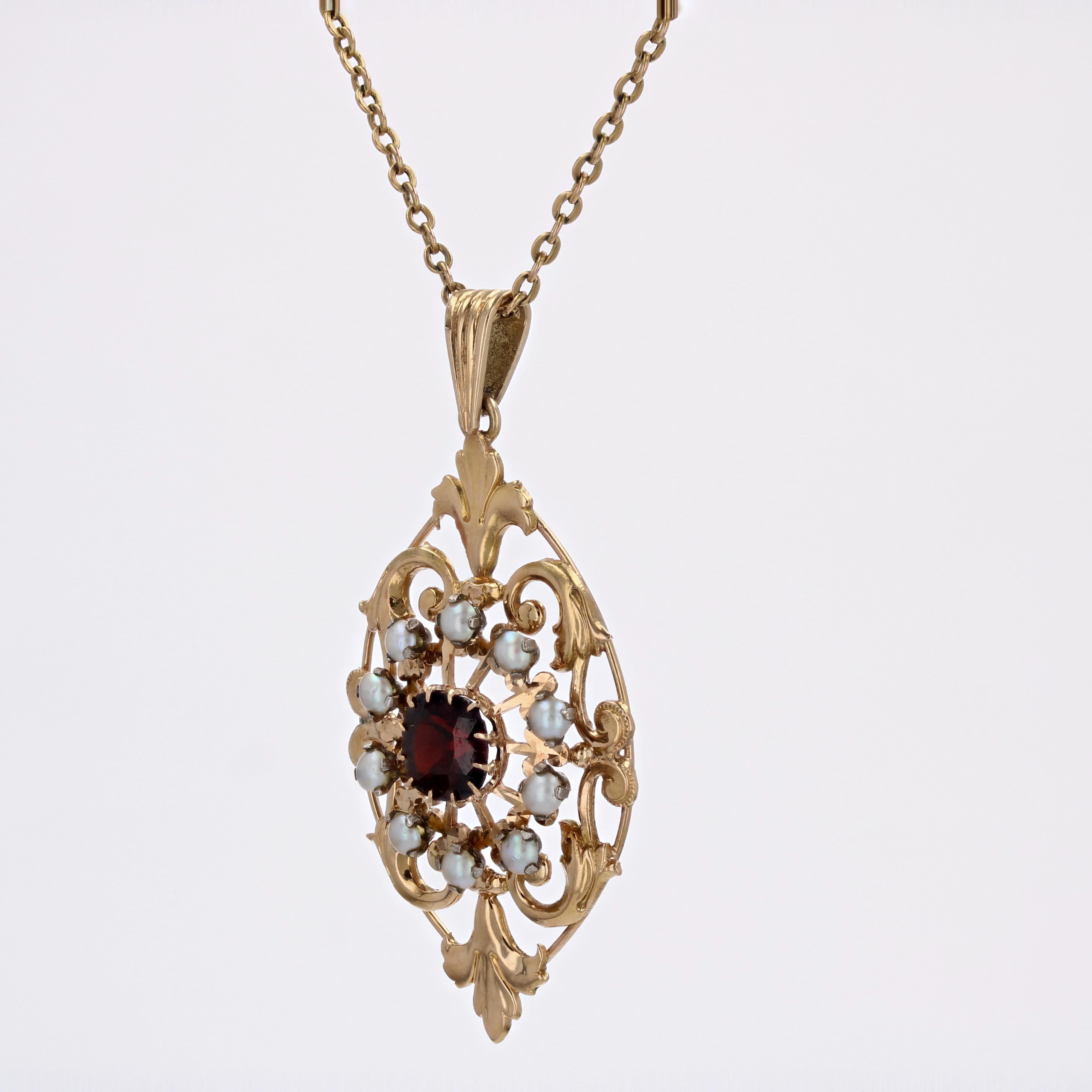French 20th Century Pearl and Garnet 18 Karat Yellow Gold Pendant In Good Condition In Poitiers, FR