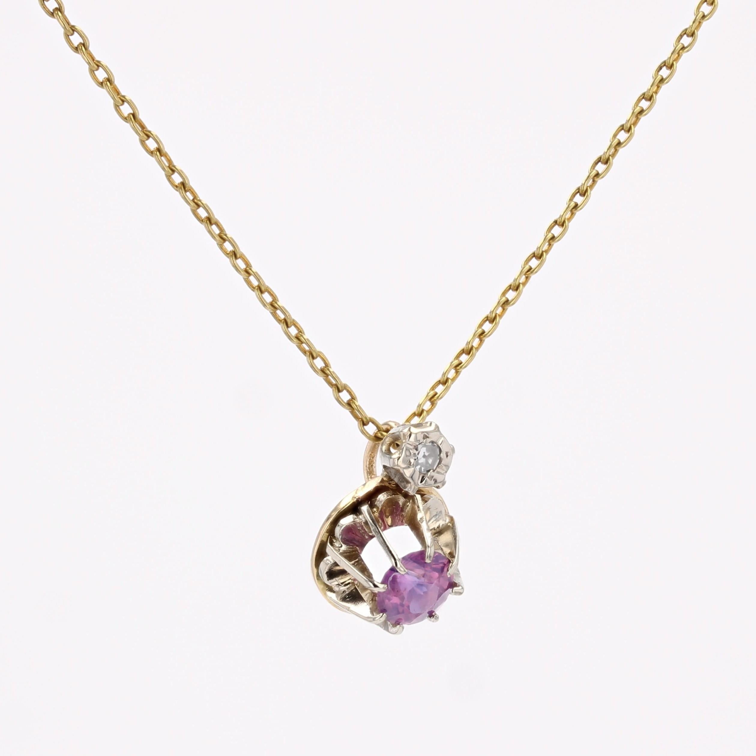Taille ronde Collier pendentif en or jaune 18 carats, saphir rose et diamant du 20e siècle. en vente