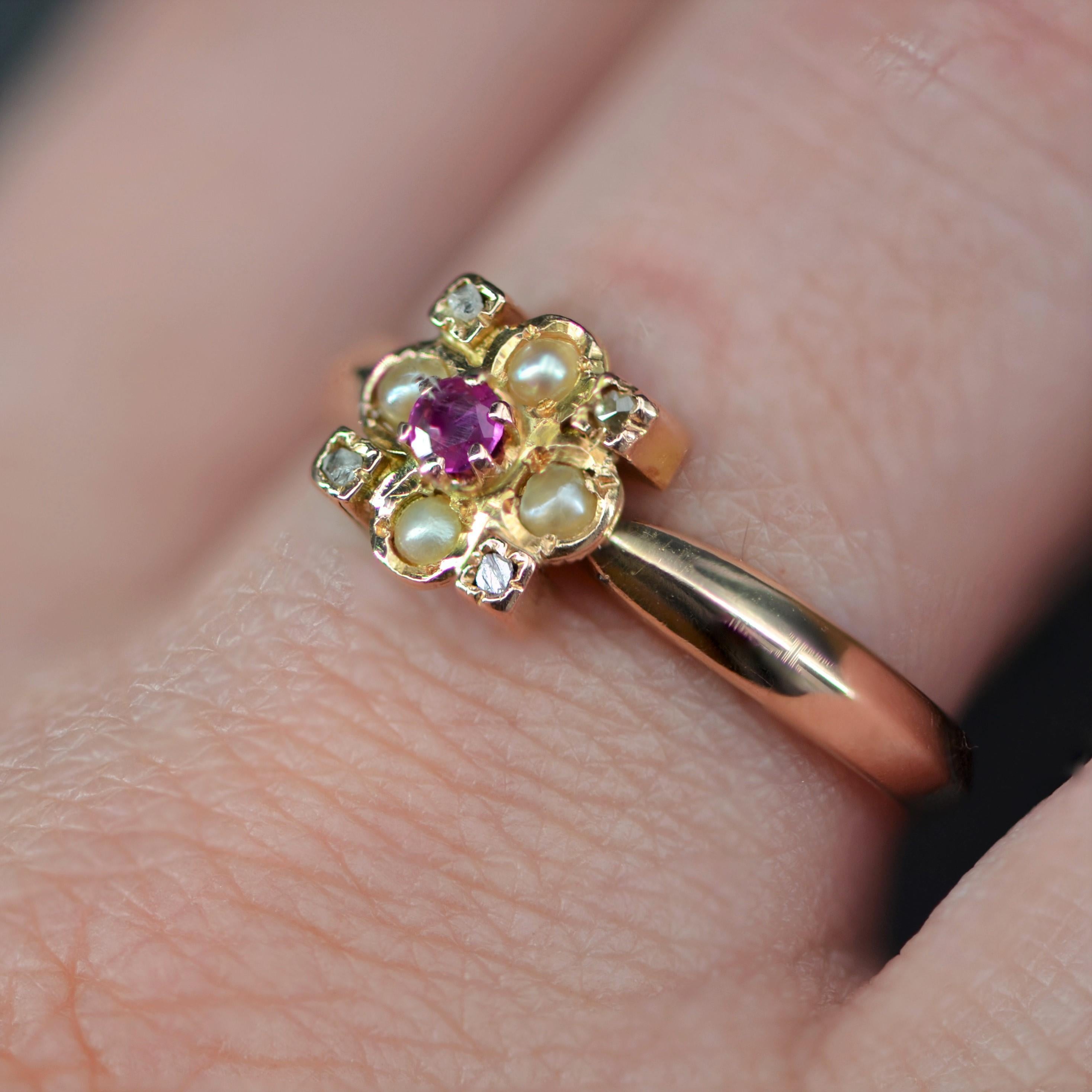 French 20th Century Ruby Natural Pearl Diamond 18 Karat Rose Gold Ring 4