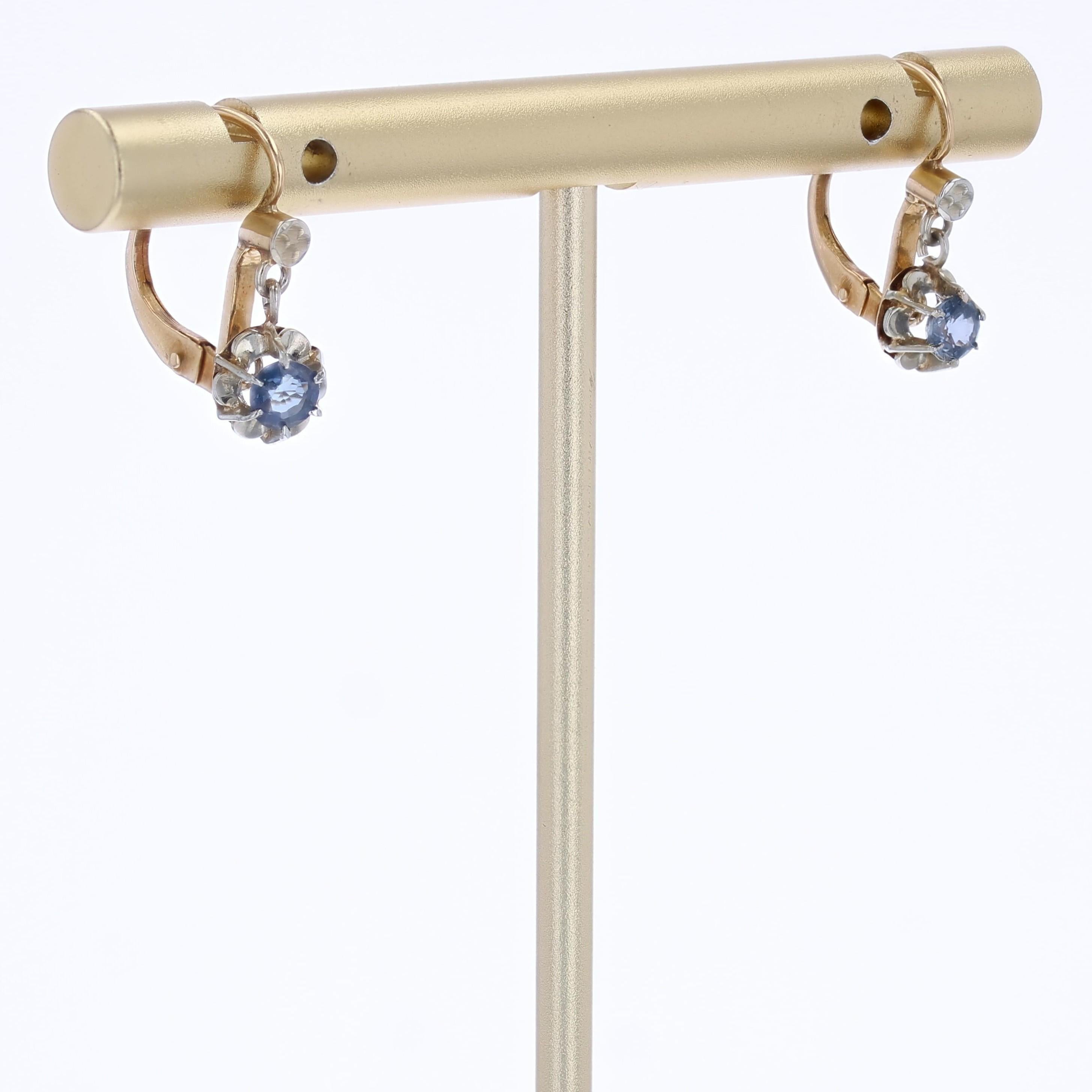 French 20th Century Sapphire 18 Karat Yellow Gold Lever-Back Earrings In Excellent Condition For Sale In Poitiers, FR