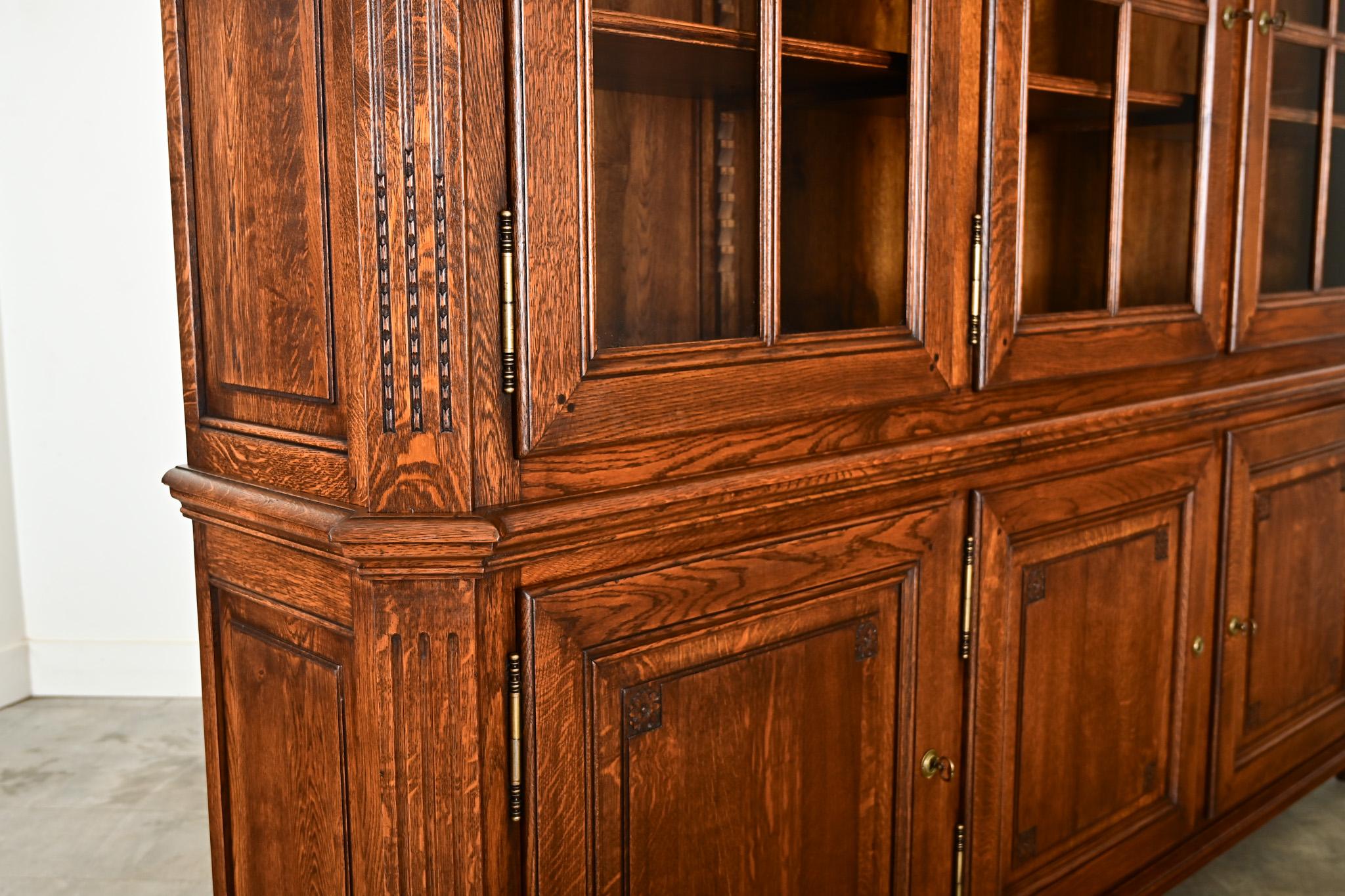 Französische Bibliotheke aus massiver Eiche des 20. 4