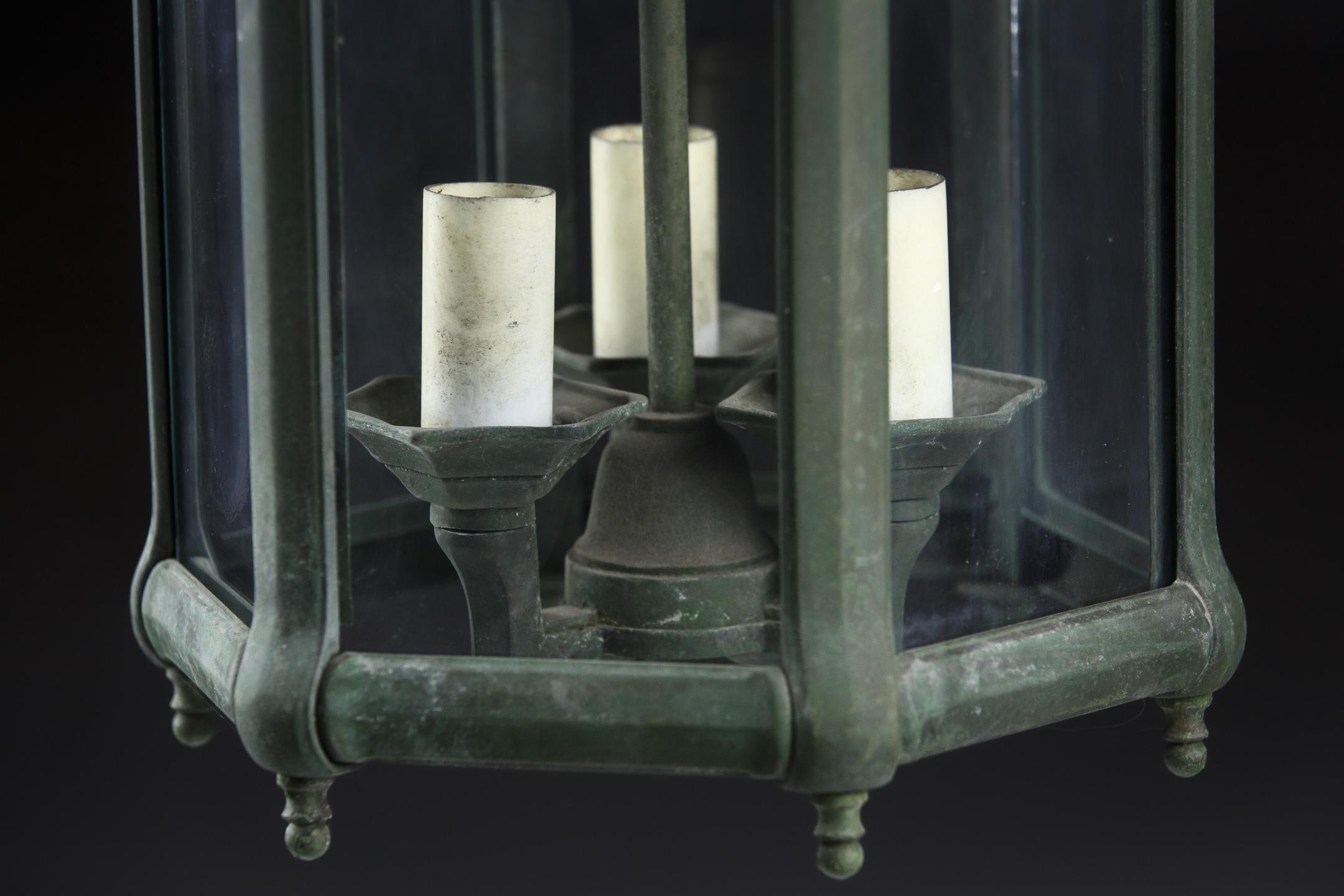 Lanterne française du 20ème siècle en bronze vert-de-gris en vente 2