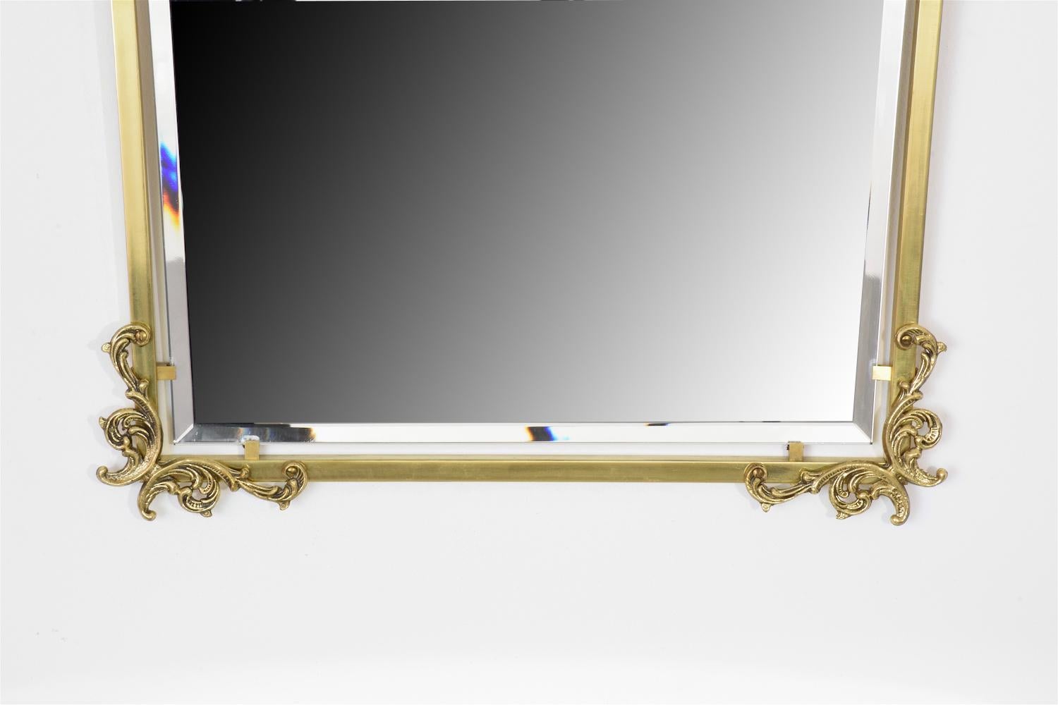 French Vintage Floating Brass Console and Wall Mirror, 1960 In Good Condition For Sale In Paris, FR
