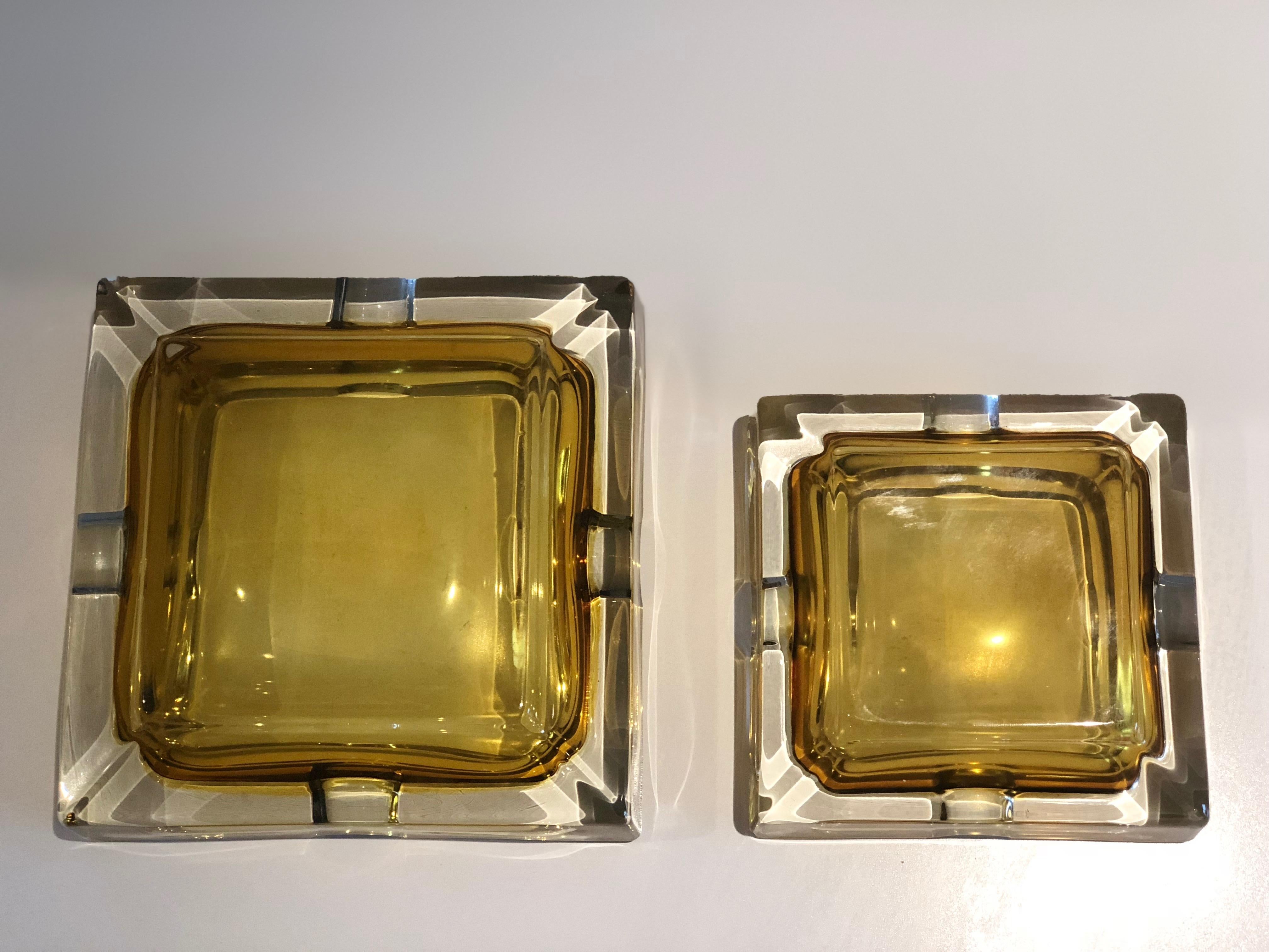 French 20th Century Vintage Glass Ashtrays, Set of Two, 1950s 5