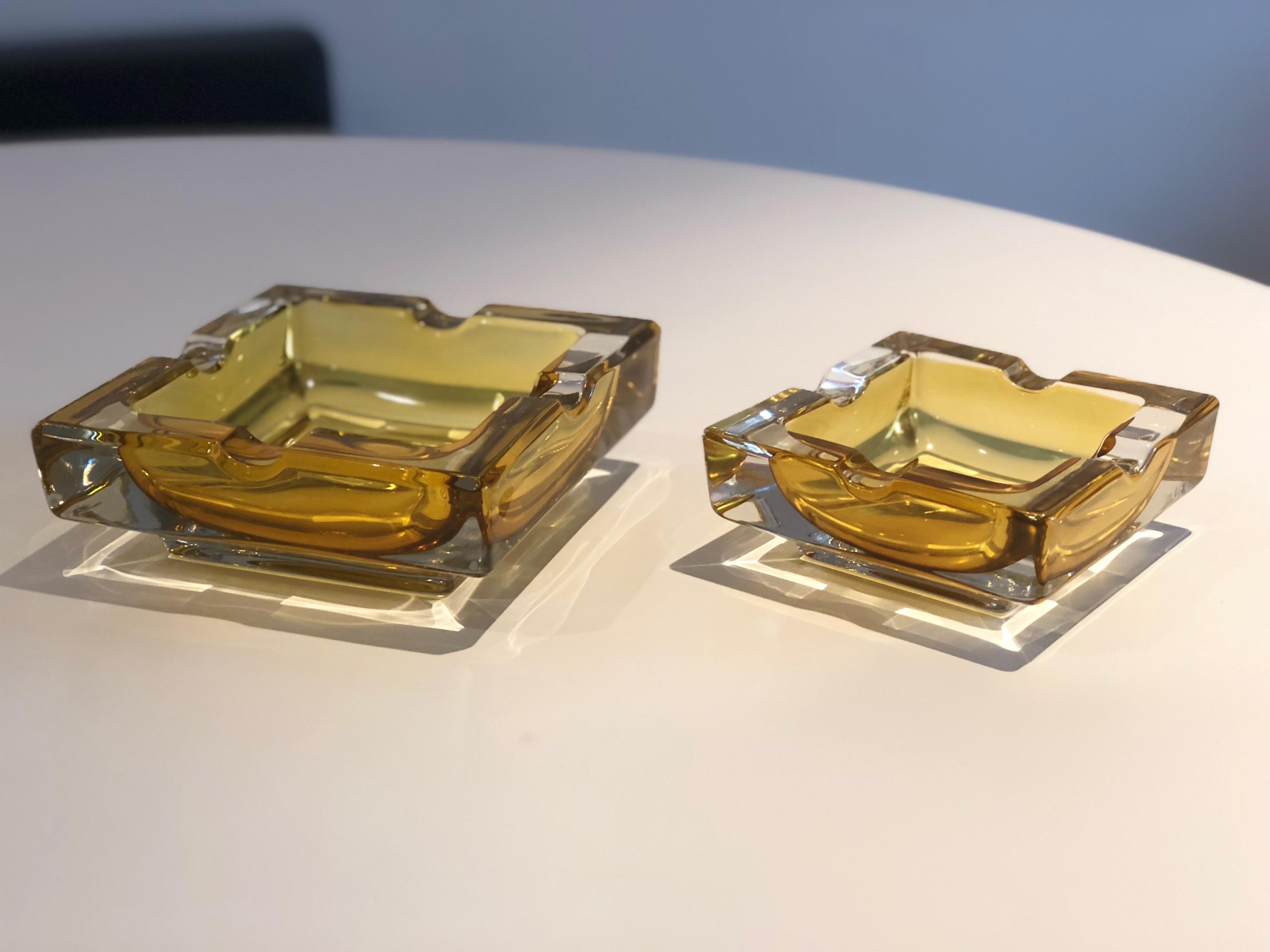 French 20th Century Vintage Glass Ashtrays, Set of Two, 1950s 6