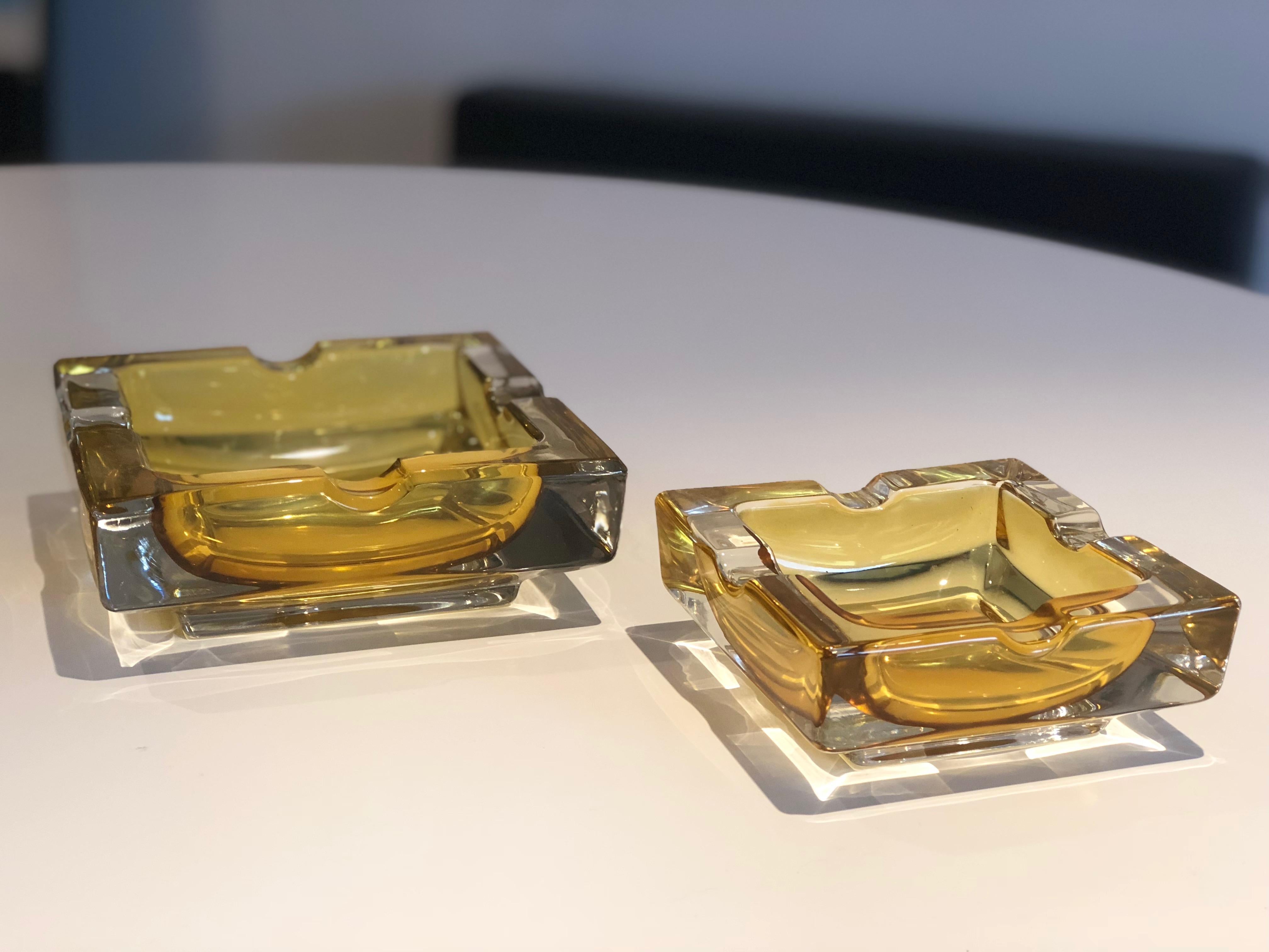Art Deco French 20th Century Vintage Glass Ashtrays, Set of Two, 1950s