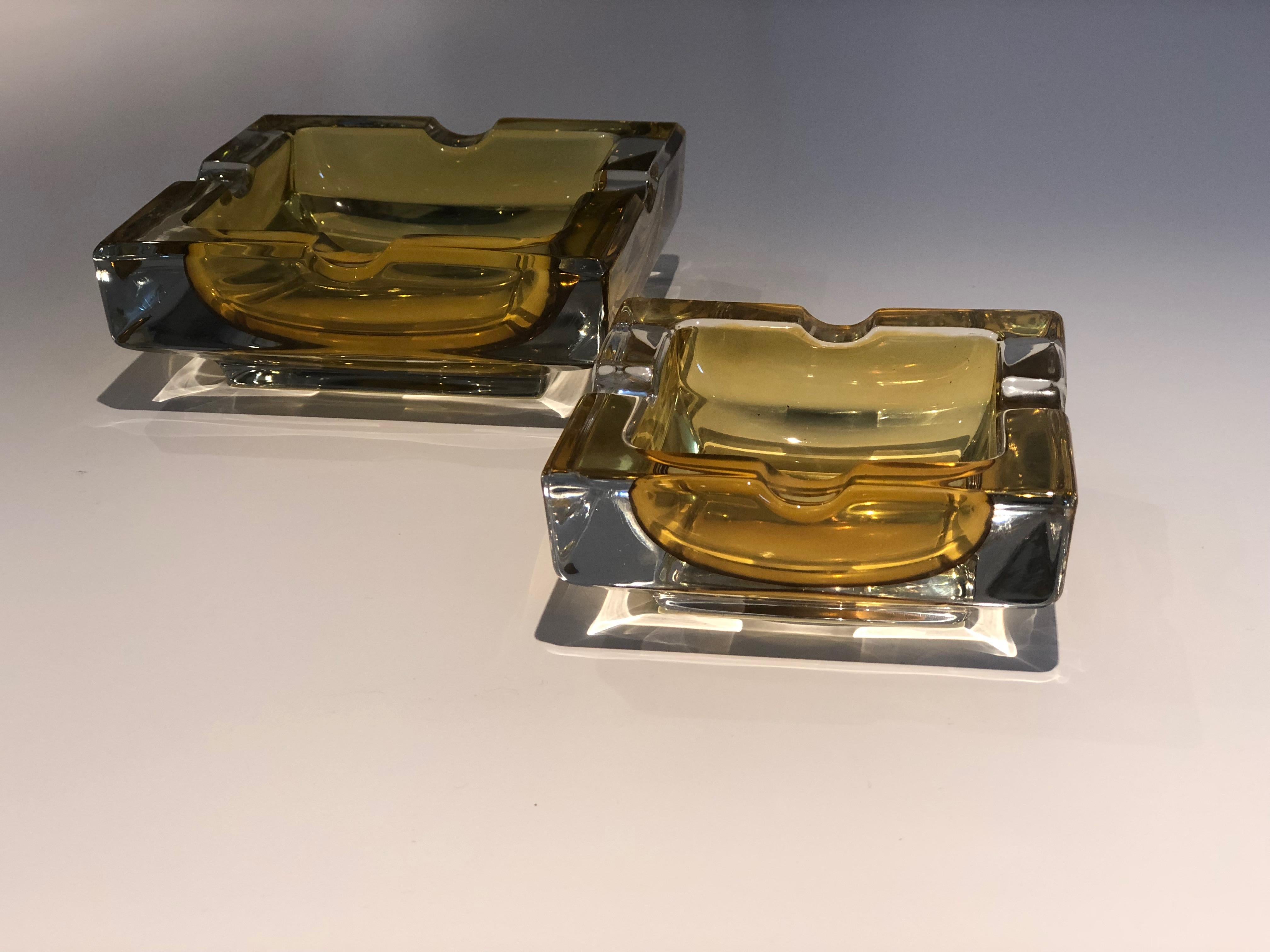 Cut Glass French 20th Century Vintage Glass Ashtrays, Set of Two, 1950s