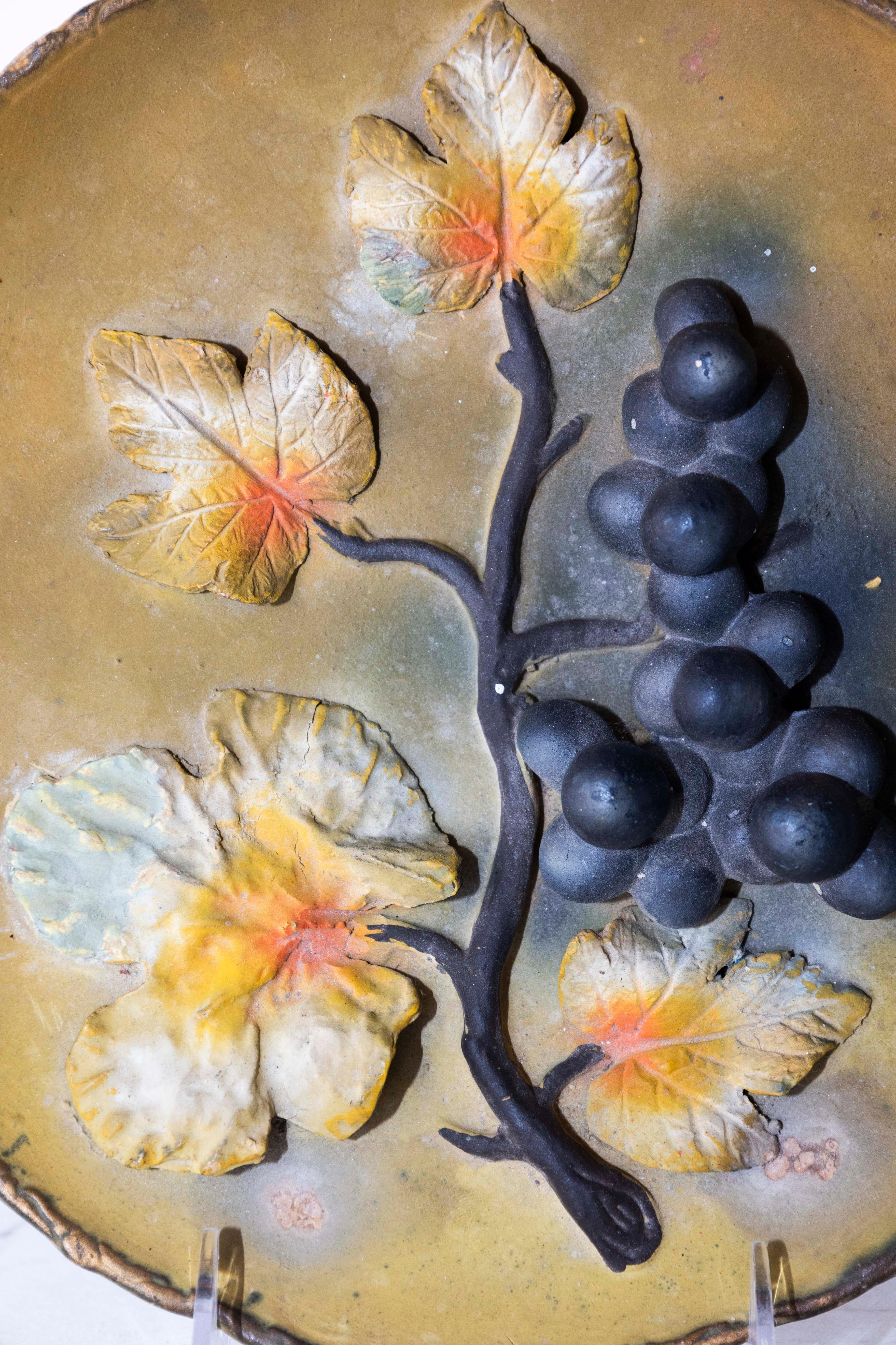 French 20th Century Wall Hanging Pottery Plate with Black Grapes Motifs In Good Condition For Sale In Atlanta, GA